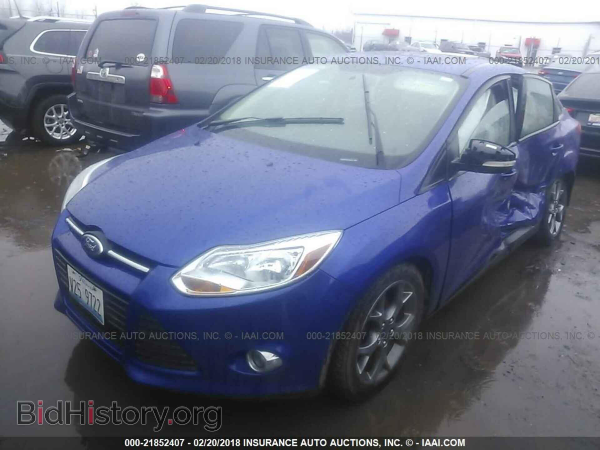 2014 Ford Focus - VIN: 1FADP3F22EL192511 - Photo 2
