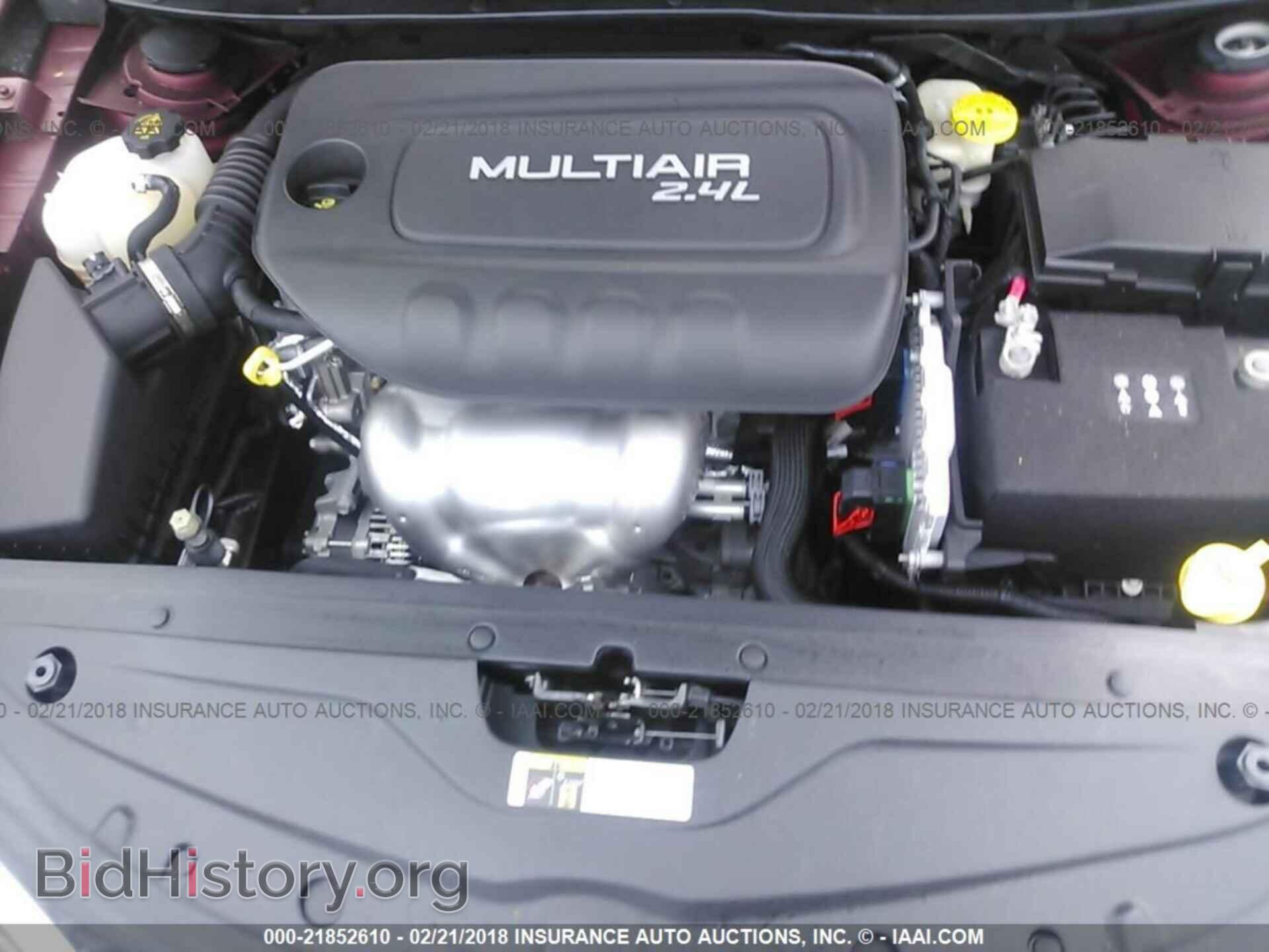 2015 Chrysler 200 - VIN: 1C3CCCAB4FN747641 - Photo 10