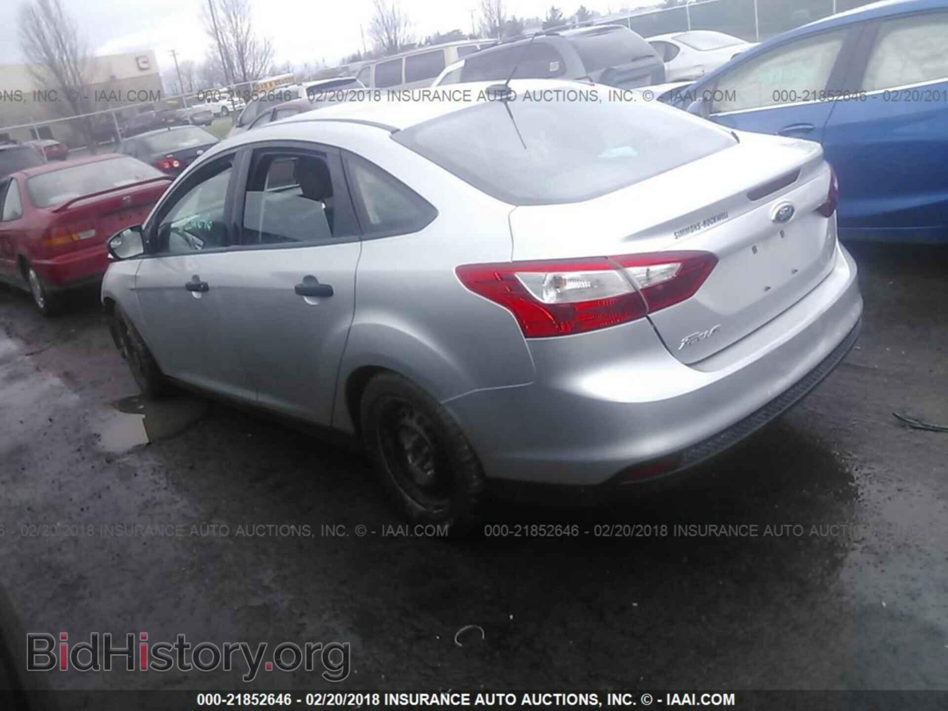 2014 Ford Focus - VIN: 1FADP3E21EL377649 - Фото 3