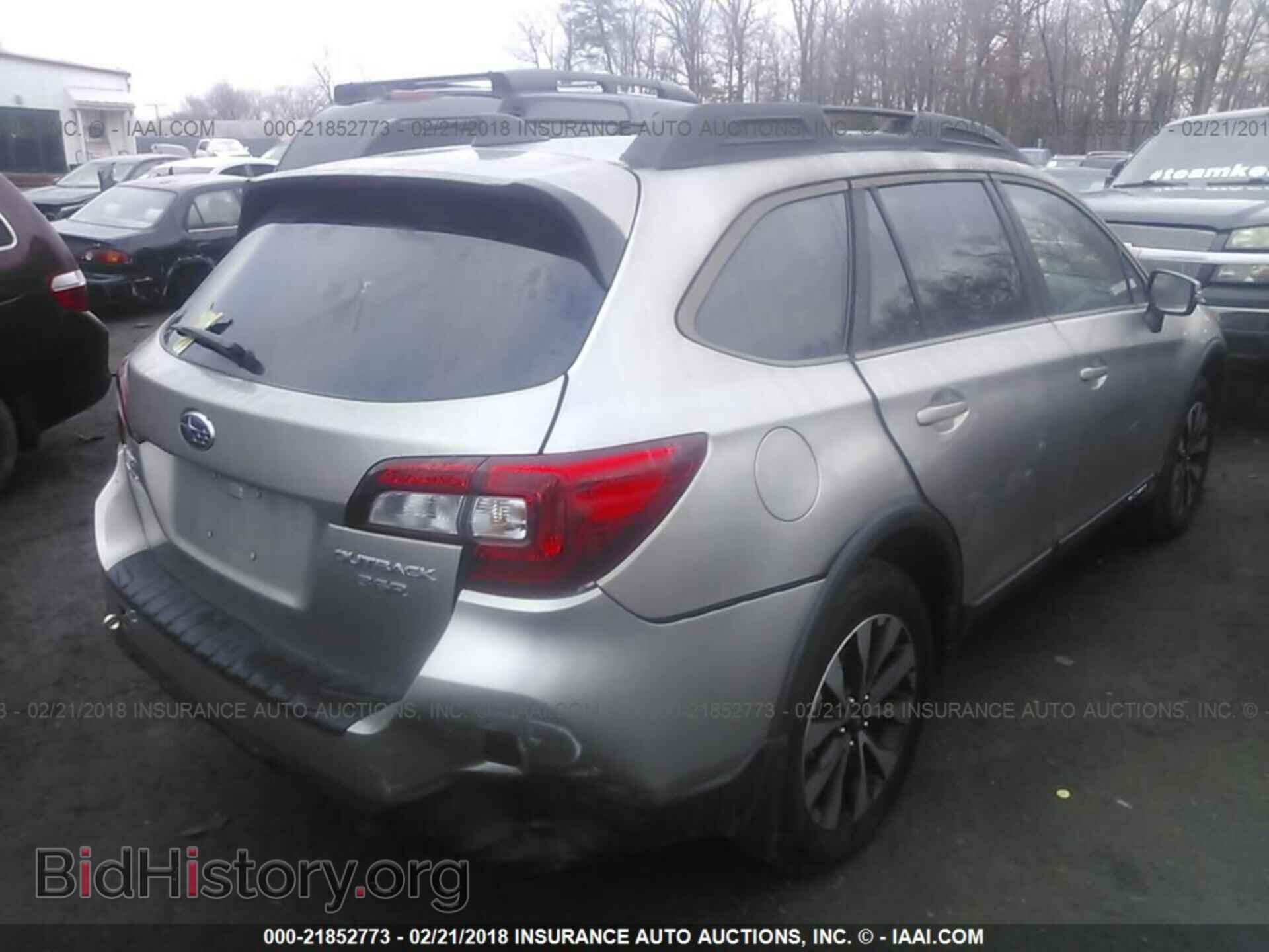 2017 Subaru Outback - VIN: 4S4BSENC6H3325258 - Фото 4