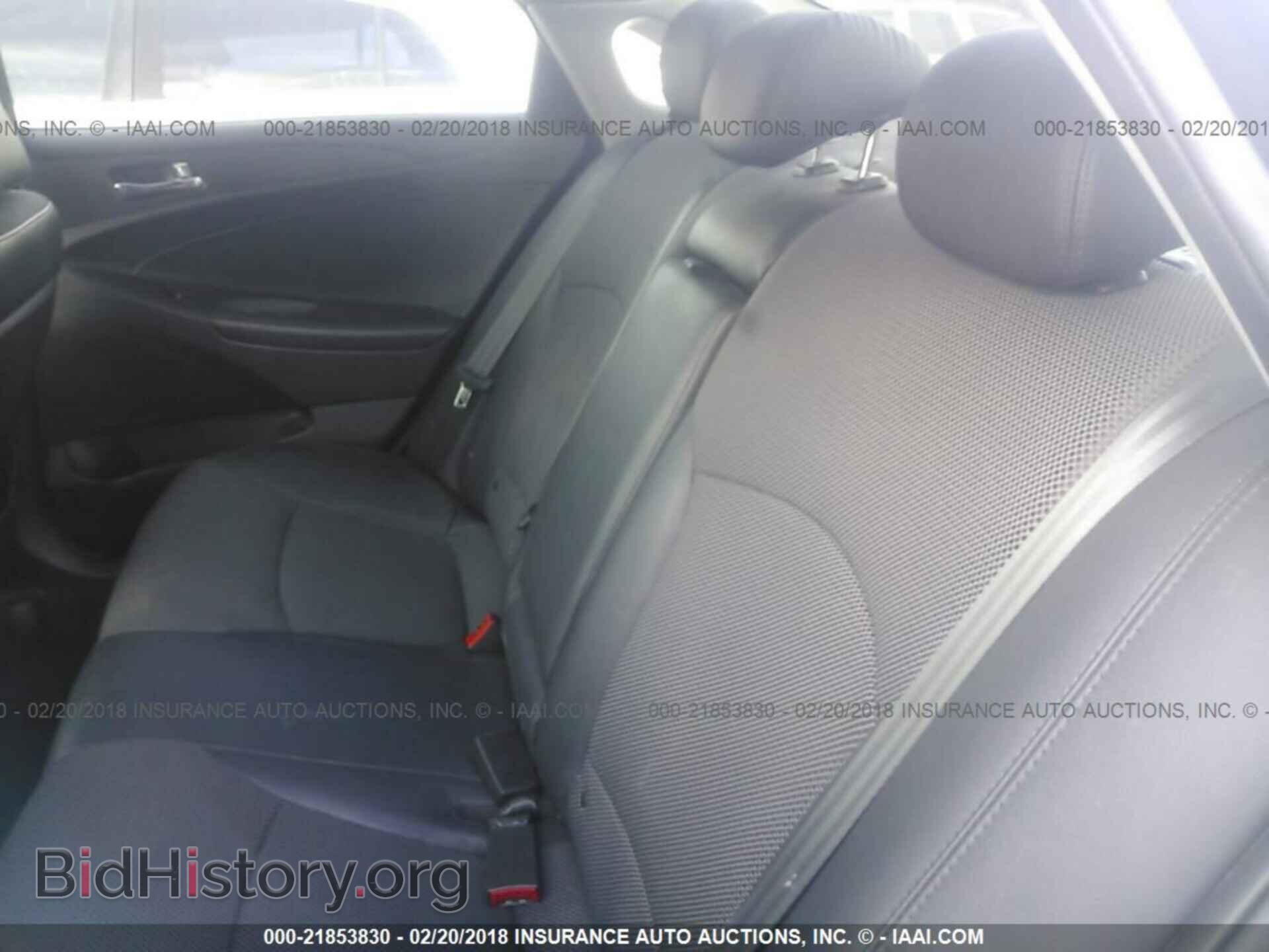 2012 Hyundai Sonata - VIN: 5NPEC4AB1CH473577 - Photo 8