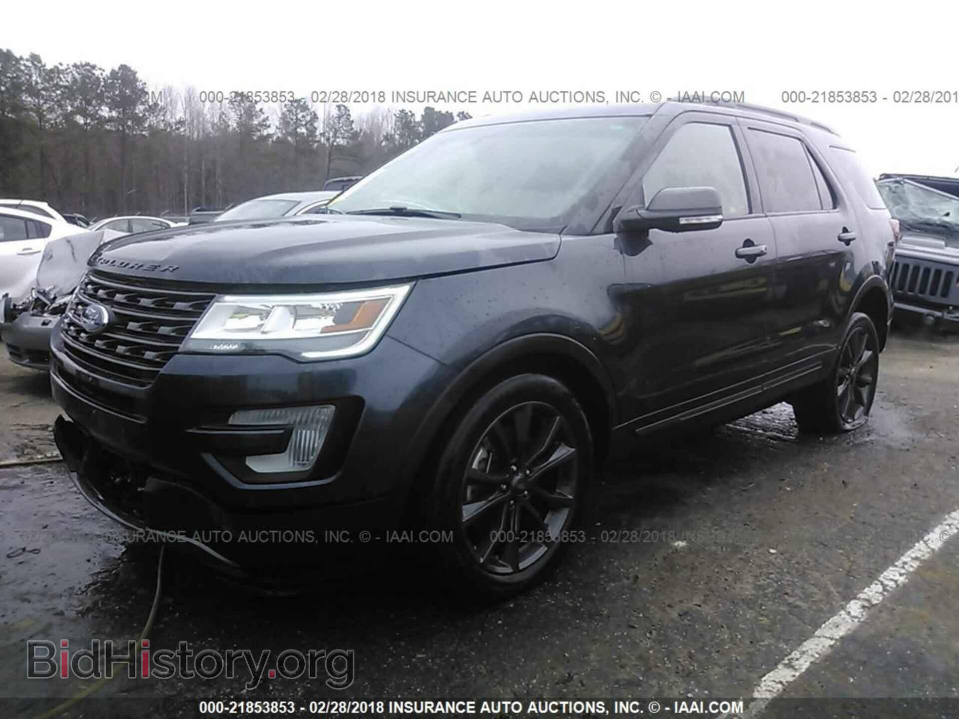 2017 Ford Explorer - VIN: 1FM5K7D8XHGA19971 - Photo 2