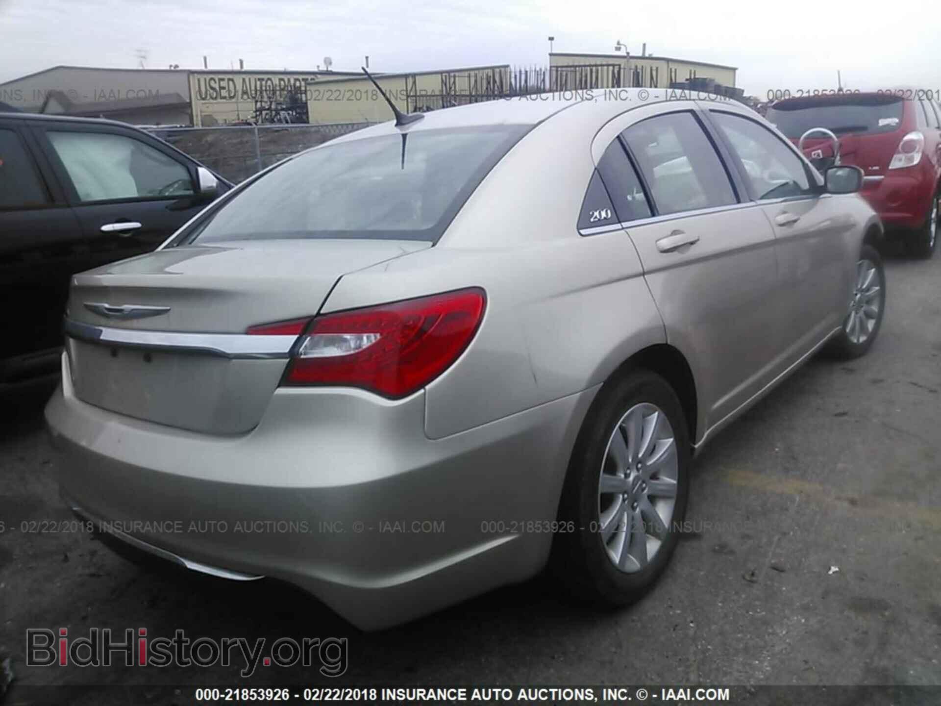 2013 Chrysler 200 - VIN: 1C3CCBBB4DN574662 - Photo 4
