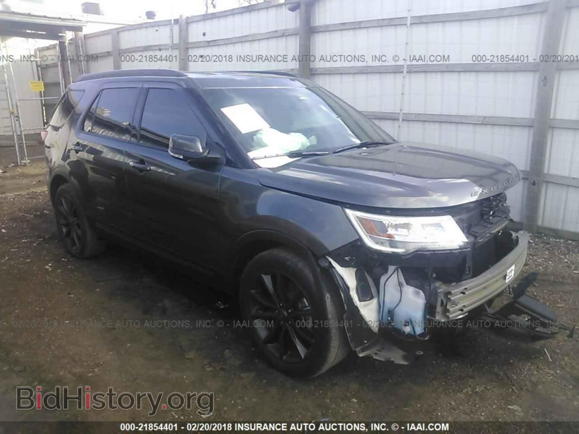 Photo 1FM5K7D84HGB76637 - Ford Explorer 2017