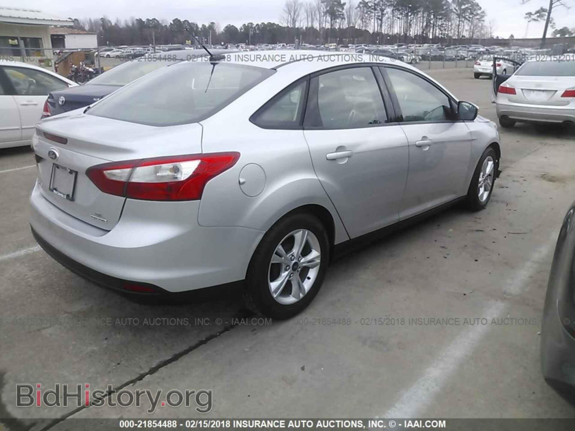 2013 Ford Focus - VIN: 1FADP3F24DL121227 - Photo 4