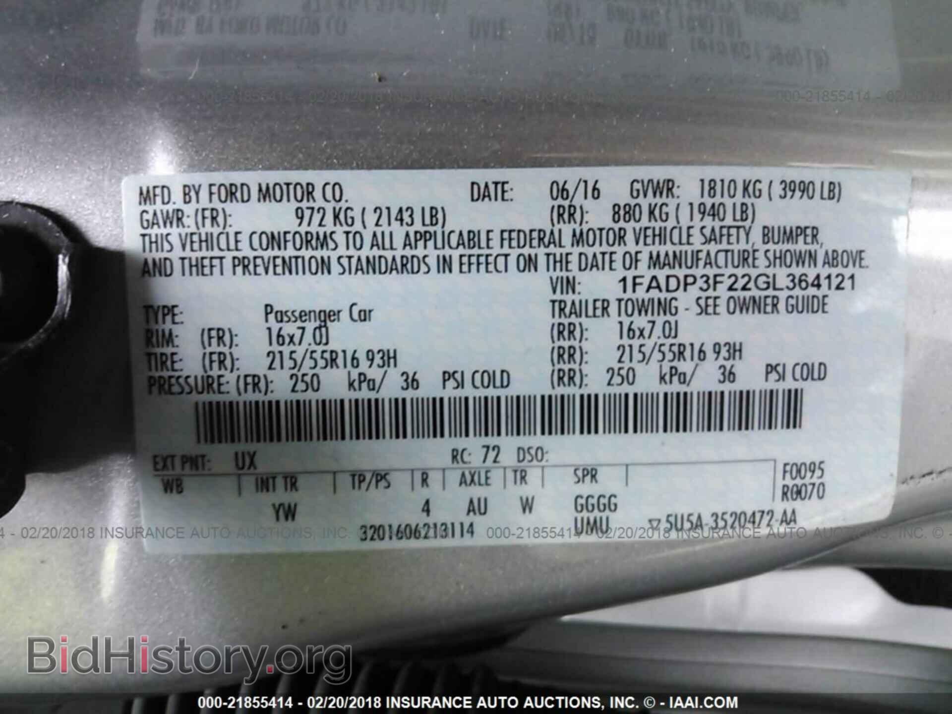 2016 Ford Focus - VIN: 1FADP3F22GL364121 - Photo 9