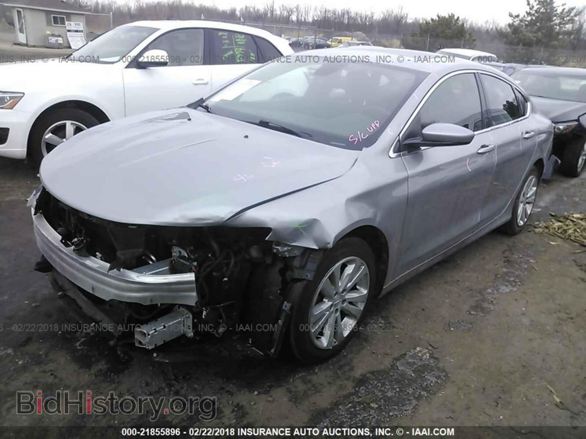 2015 Chrysler 200 - VIN: 1C3CCCAB2FN679937 - Photo 2