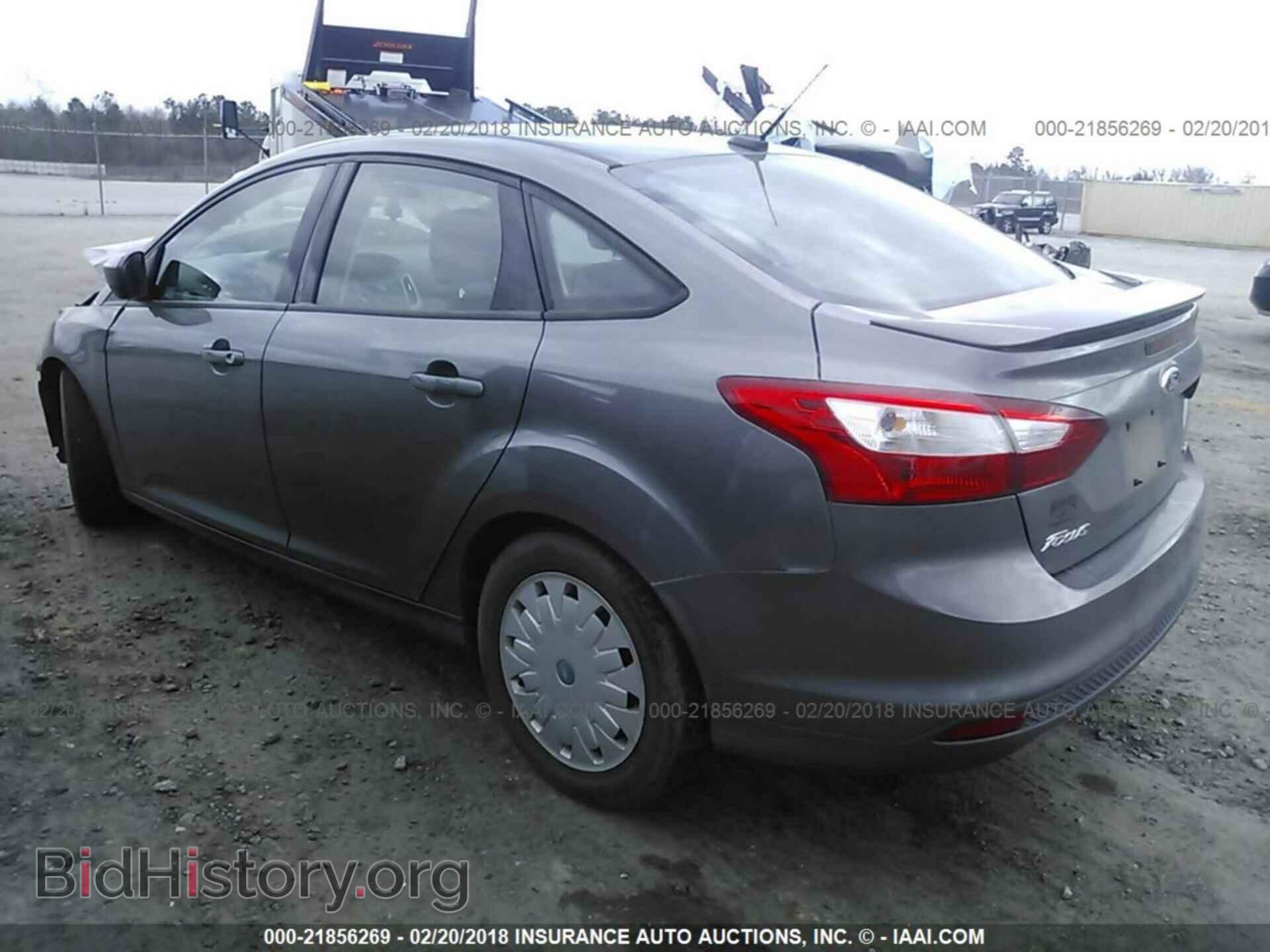 2012 Ford Focus - VIN: 1FAHP3F26CL172163 - Photo 3