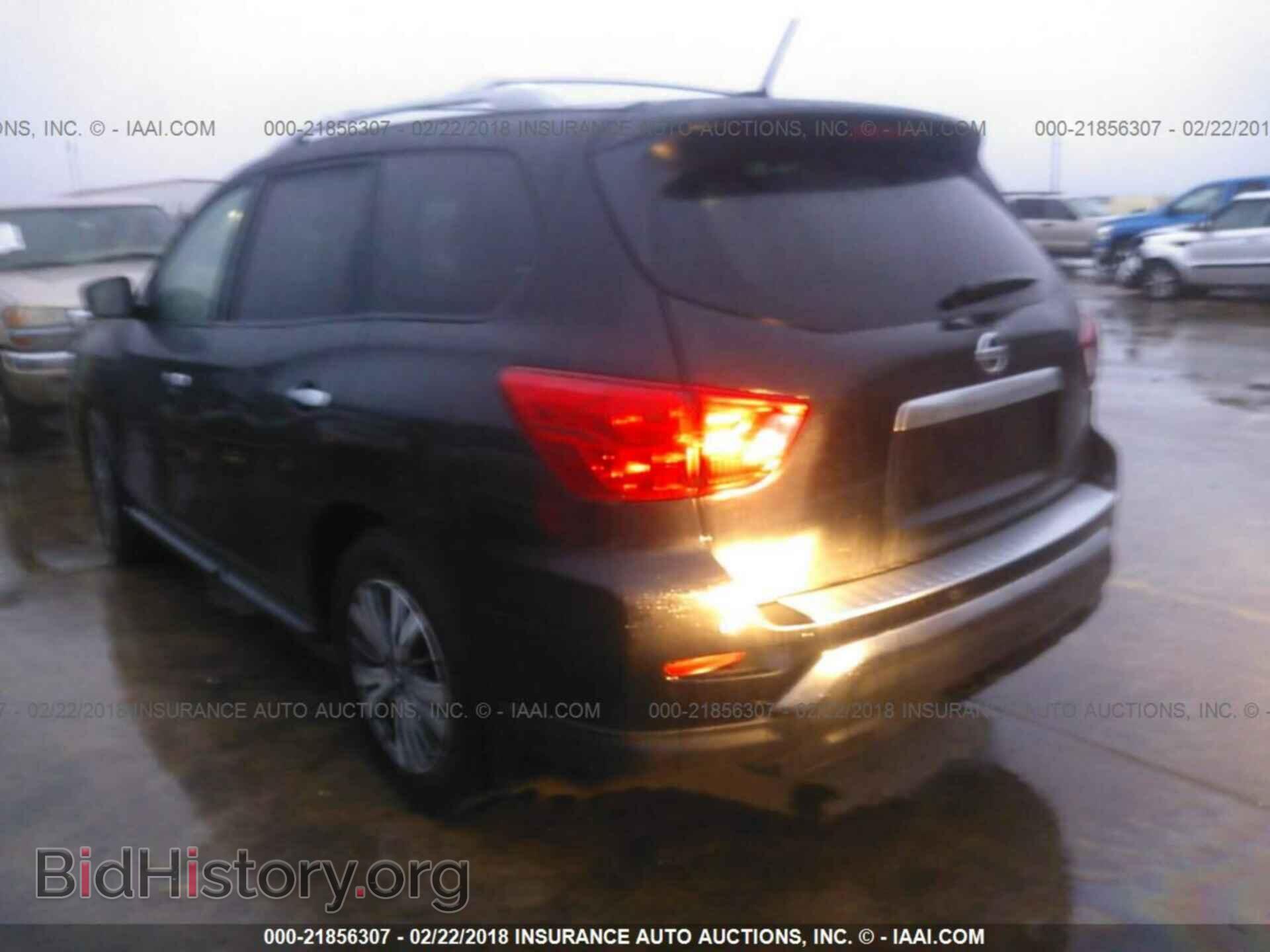 2017 Nissan Pathfinder - VIN: 5N1DR2MN1HC909346 - Фото 3