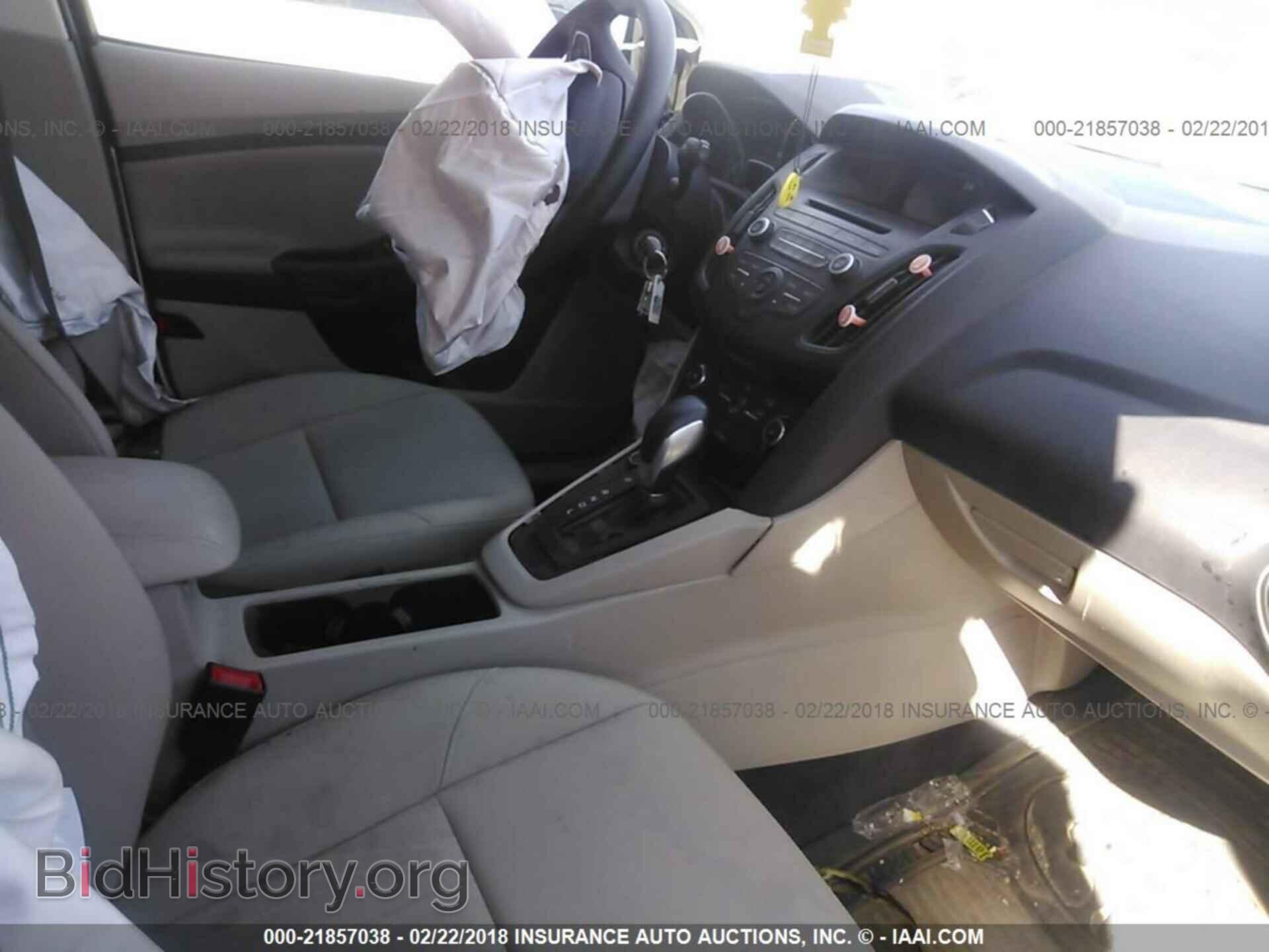 2017 Ford Focus - VIN: 1FADP3K20HL319525 - Photo 5