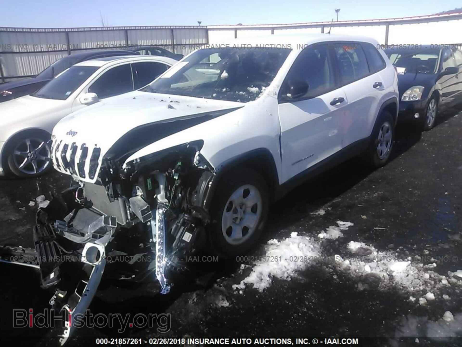 2017 Jeep Cherokee - VIN: 1C4PJMAB7HW655266 - Photo 2