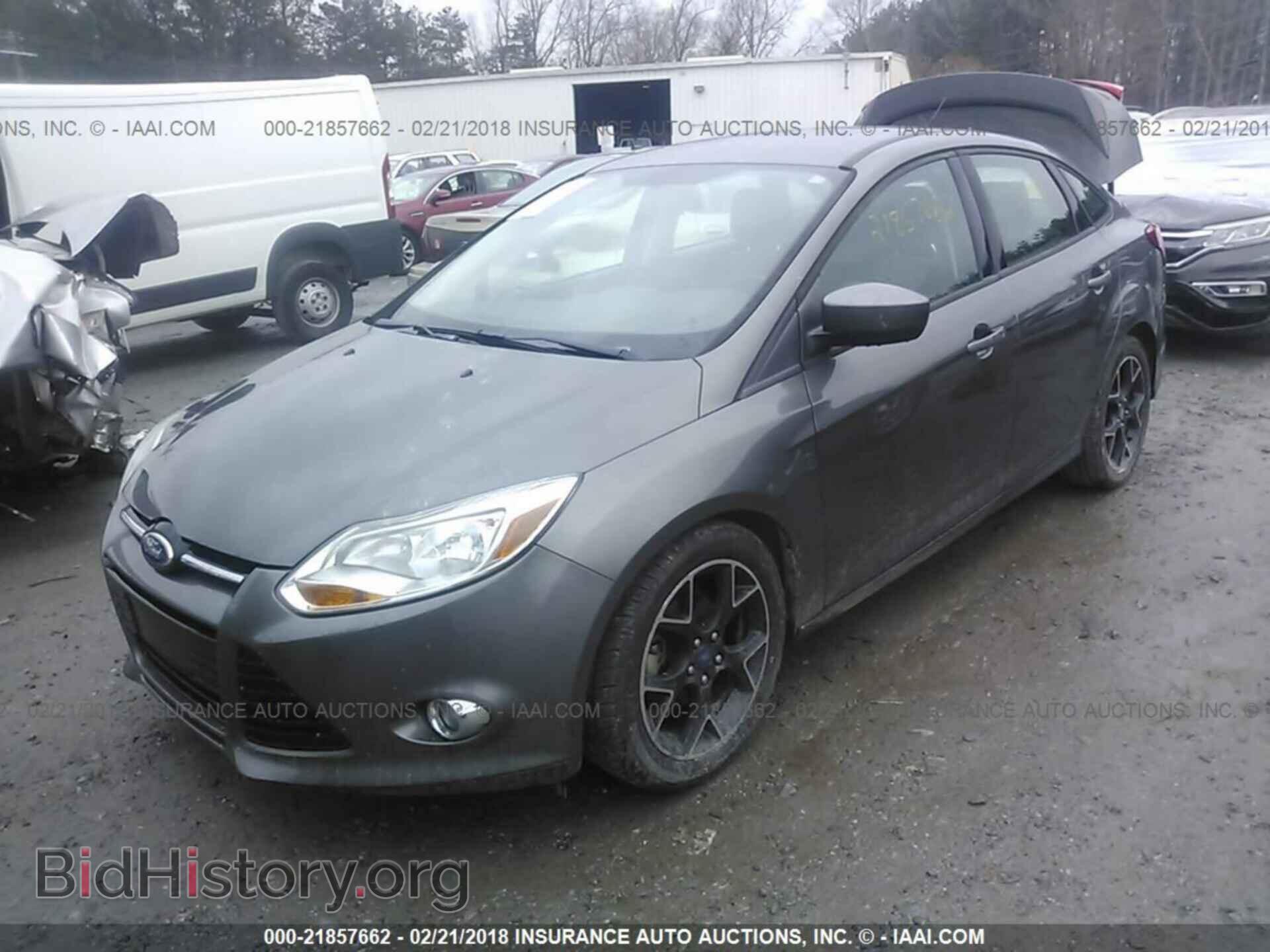 2012 Ford Focus - VIN: 1FAHP3F23CL231010 - Photo 2