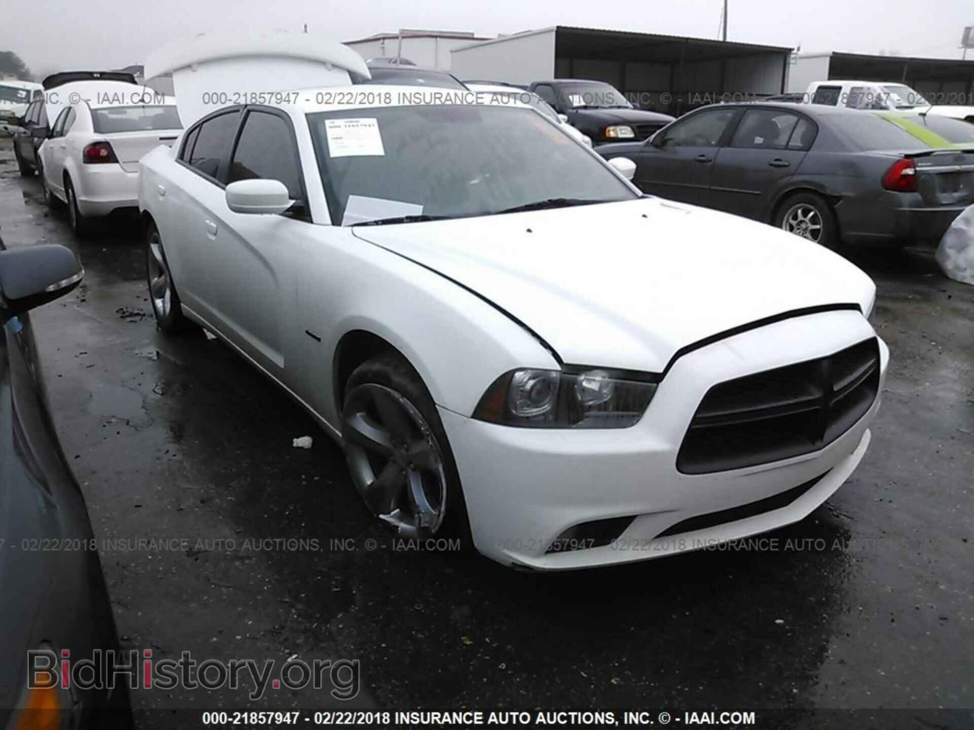 Photo 2C3CDXCT4DH611624 - Dodge Charger 2013