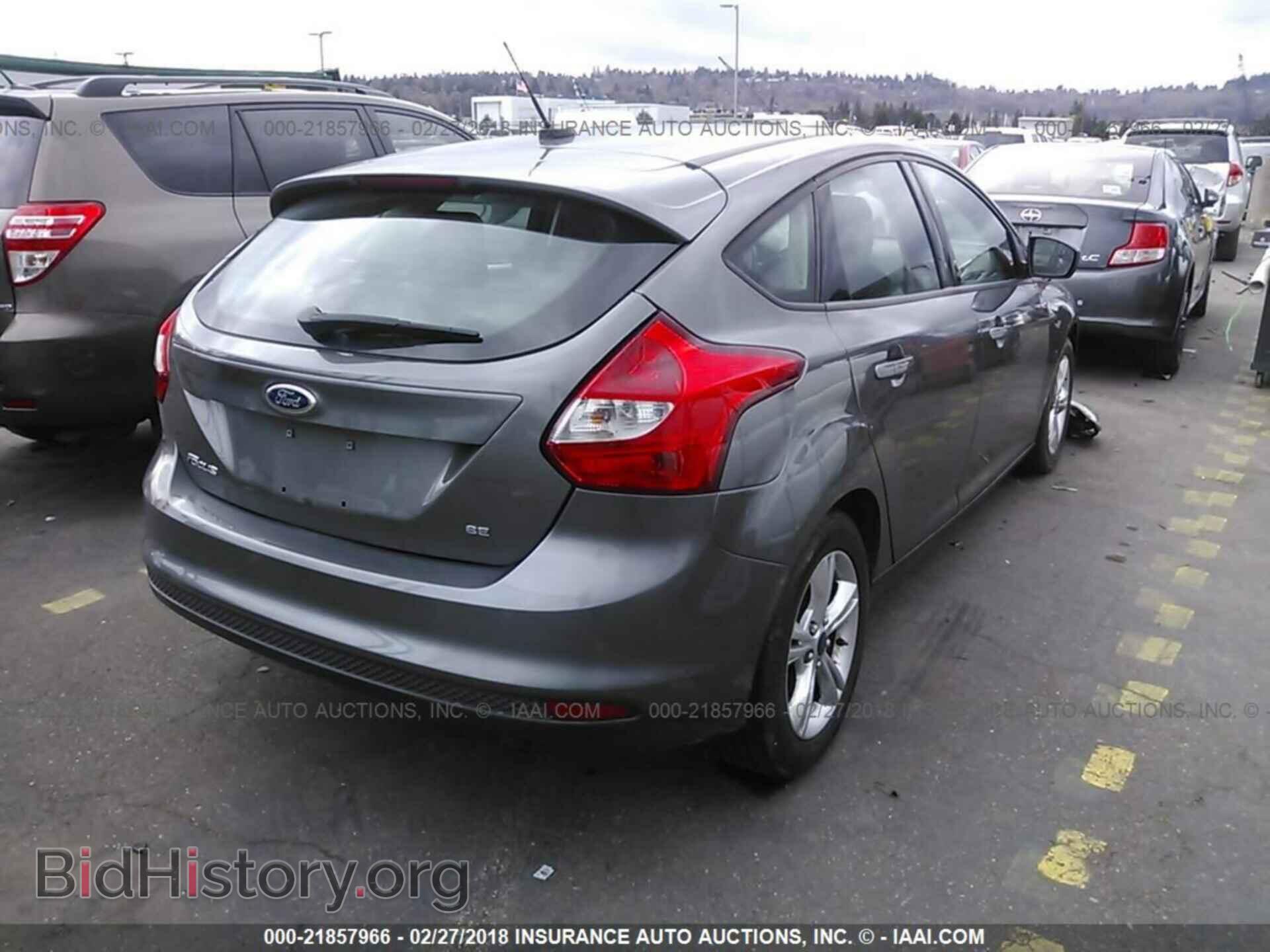 2012 Ford Focus - VIN: 1FAHP3K22CL452247 - Photo 4