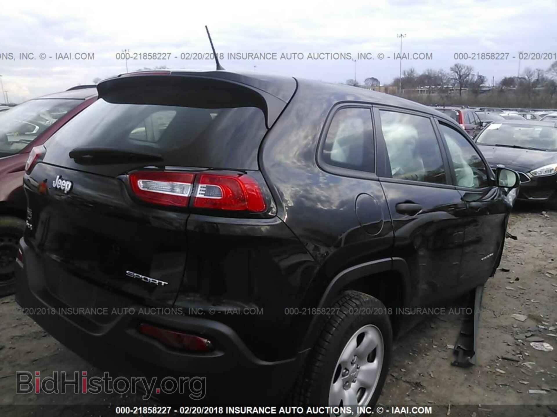 2015 Jeep Cherokee - VIN: 1C4PJMAB1FW522838 - Фото 4
