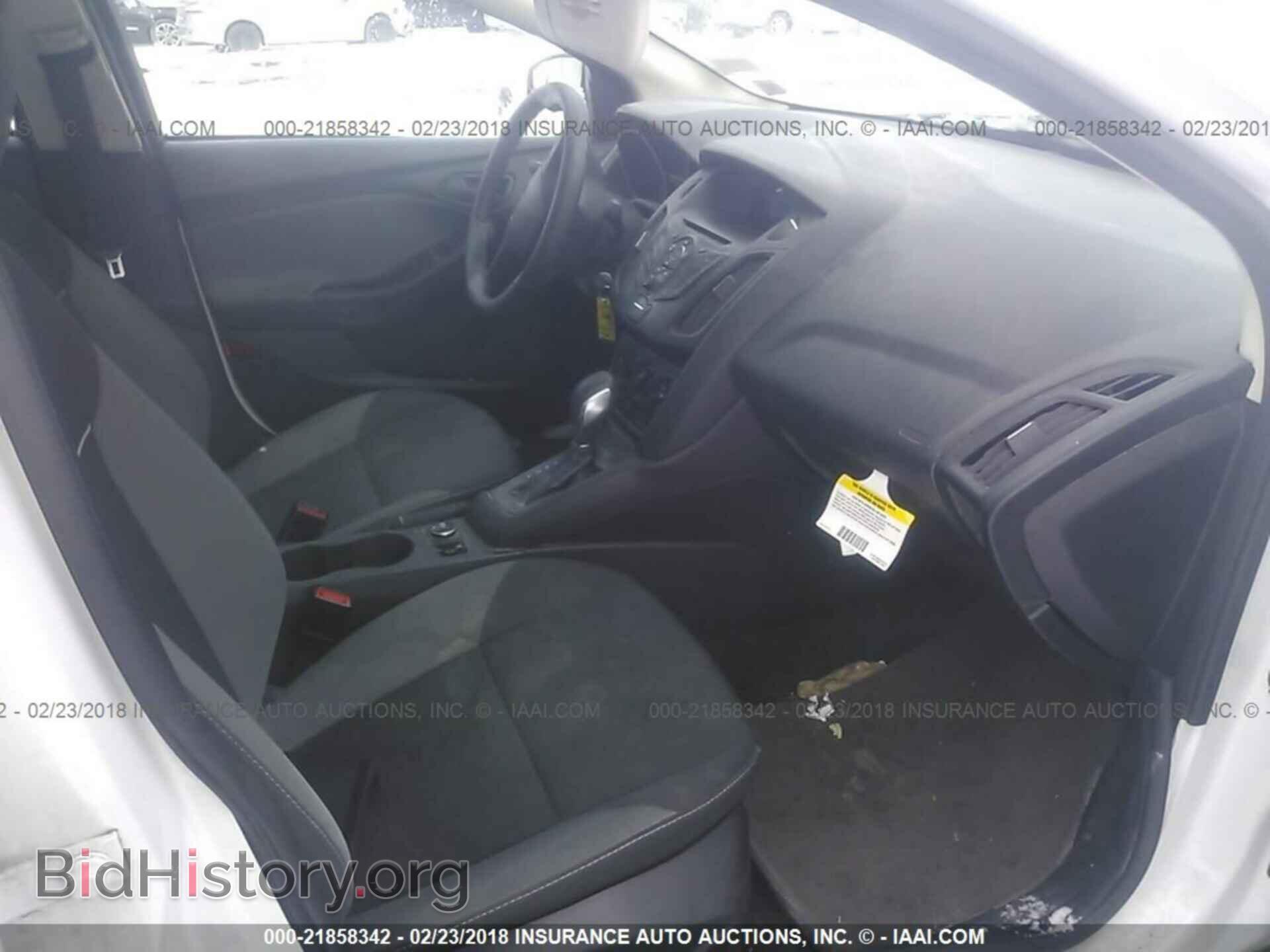 2012 Ford Focus - VIN: 1FAHP3E2XCL229725 - Photo 5