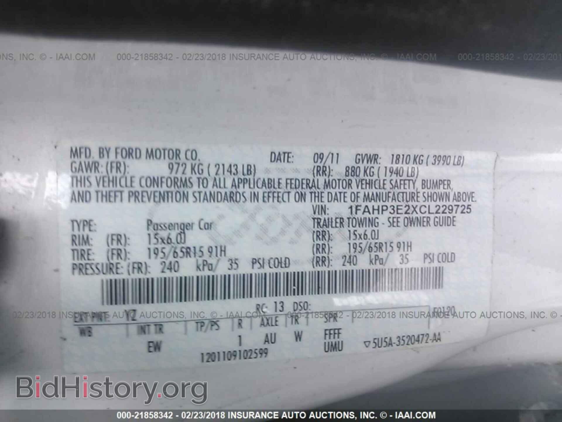 2012 Ford Focus - VIN: 1FAHP3E2XCL229725 - Photo 9