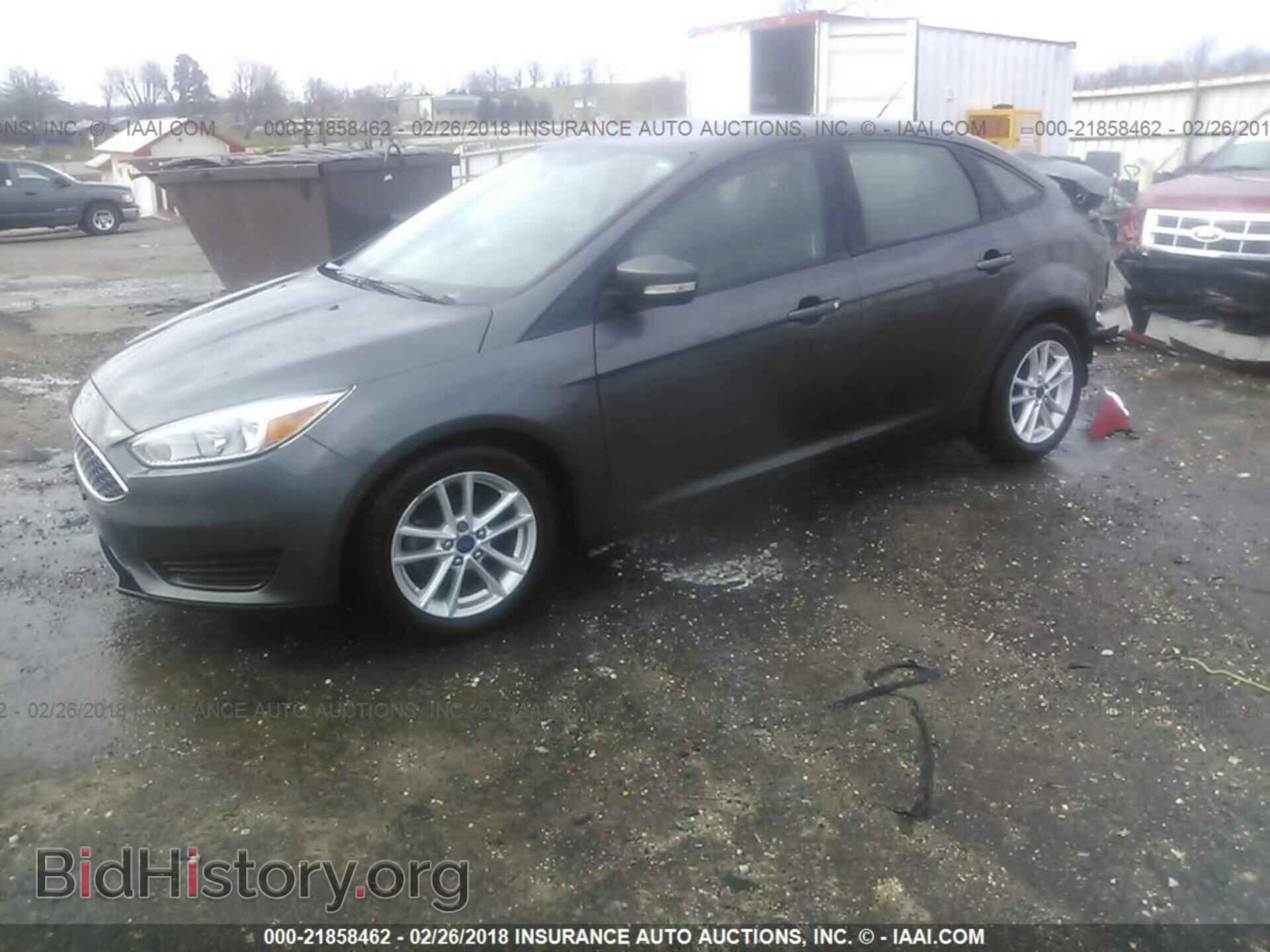 2015 Ford Focus - VIN: 1FADP3F26FL282861 - Photo 2