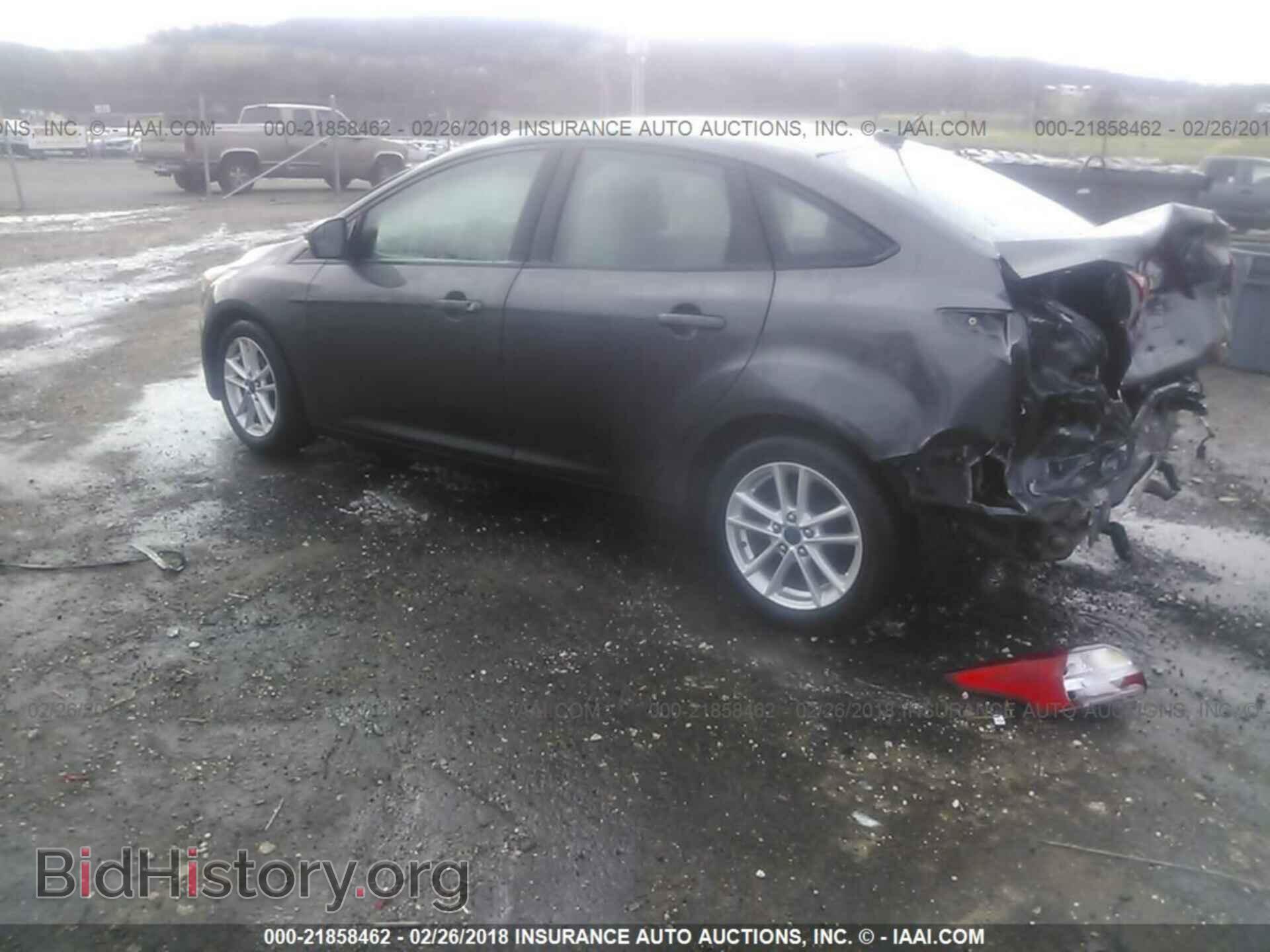 2015 Ford Focus - VIN: 1FADP3F26FL282861 - Photo 3