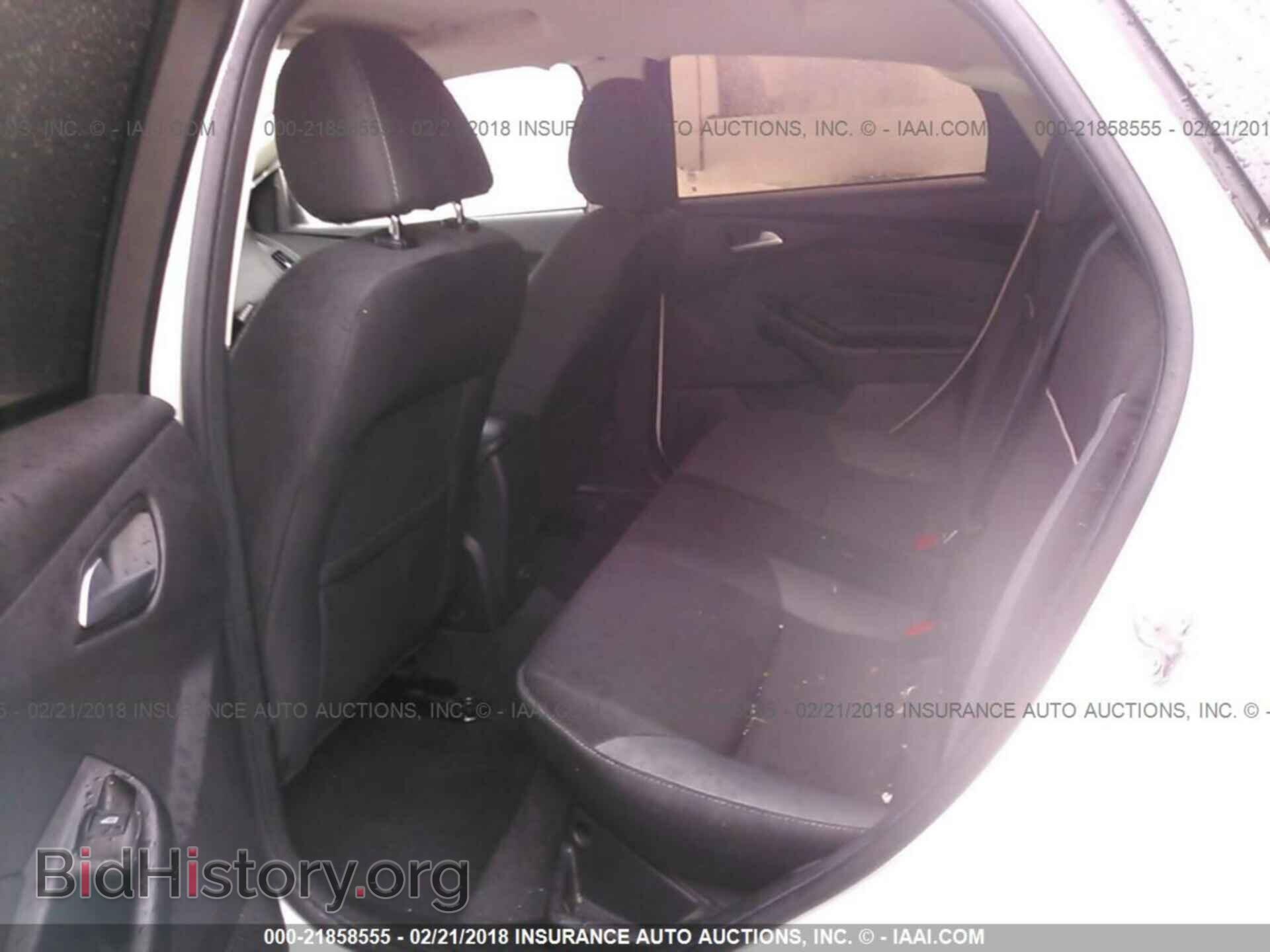 2014 Ford Focus - VIN: 1FADP3F21EL388536 - Photo 8