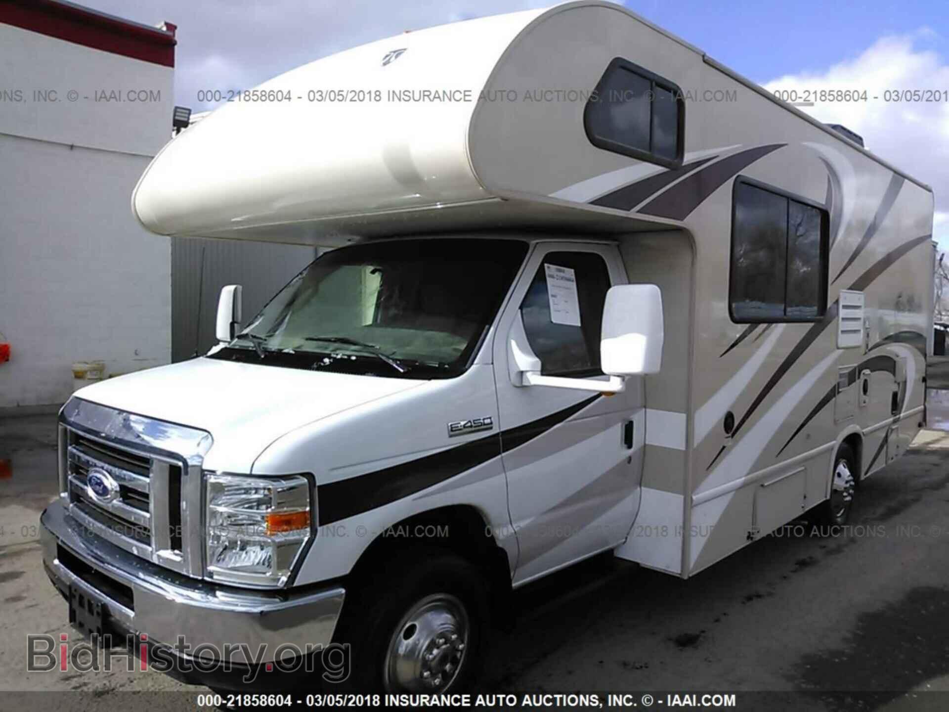 2016 Ford Econoline - VIN: 1FDXE4FS0GDC25646 - Фото 2