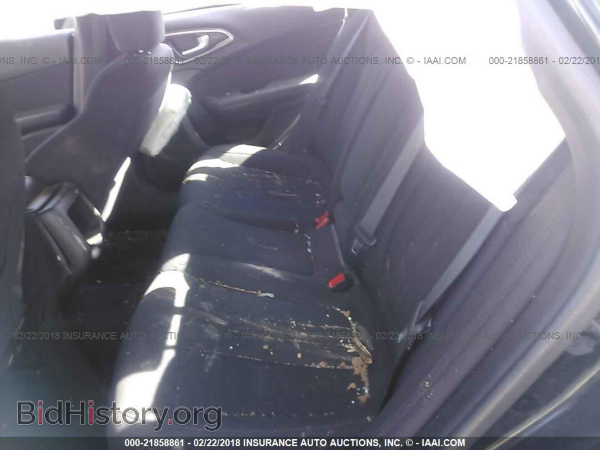 2015 Chrysler 200 - VIN: 1C3CCCAB1FN692159 - Photo 8