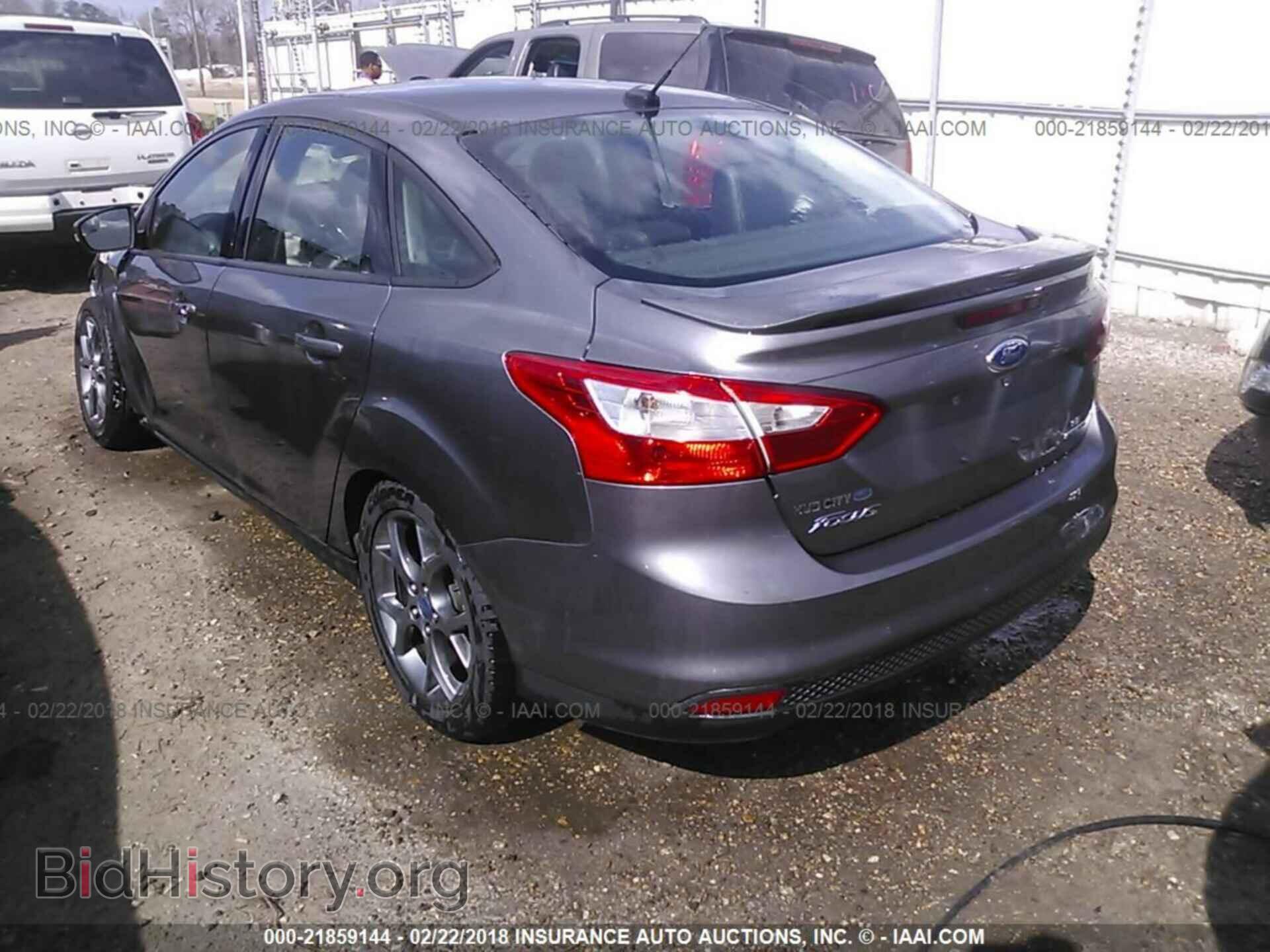 2014 Ford Focus - VIN: 1FADP3F29EL159652 - Фото 3