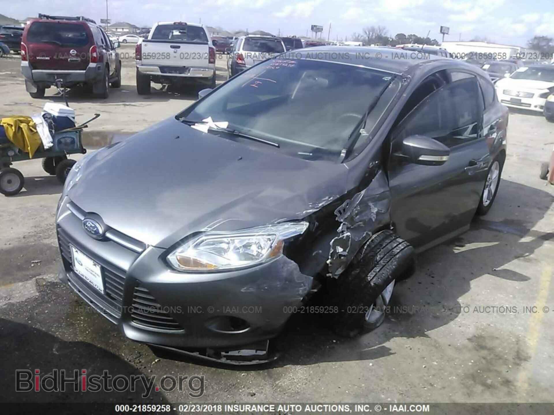 2014 Ford Focus - VIN: 1FADP3K29EL362255 - Photo 2