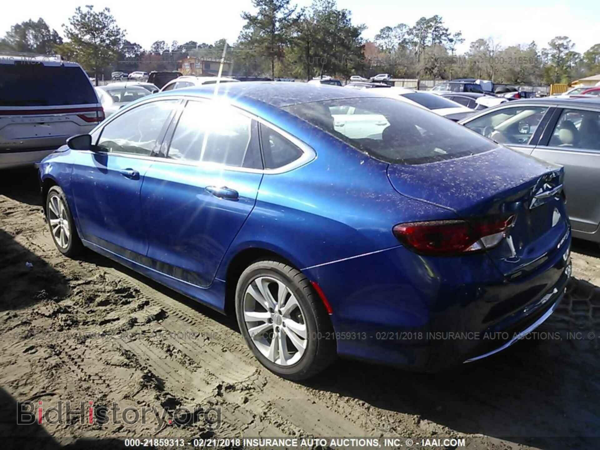 2015 Chrysler 200 - VIN: 1C3CCCABXFN593601 - Photo 3