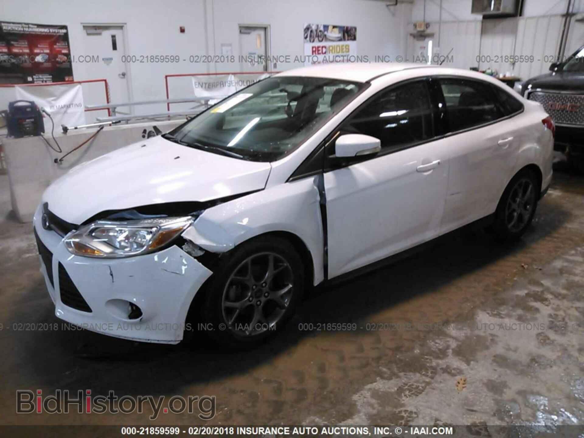 2013 Ford Focus - VIN: 1FADP3F29DL244313 - Фото 2