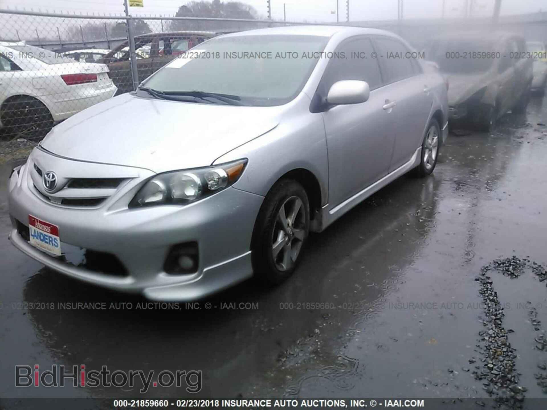 2011 Toyota Corolla - VIN: 2T1BU4EE7BC670775 - Фото 2