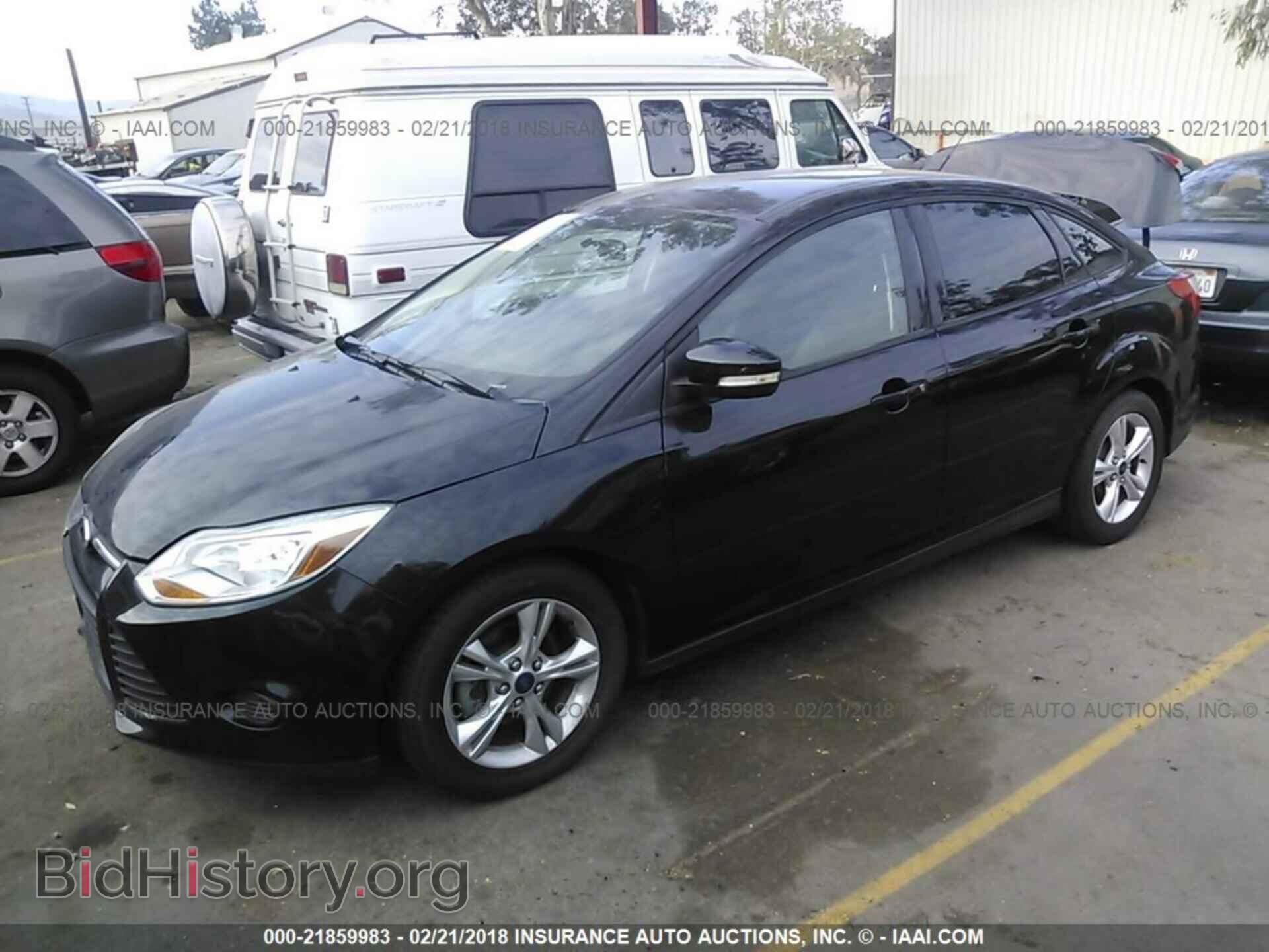 2014 Ford Focus - VIN: 1FADP3F29EL374514 - Photo 2