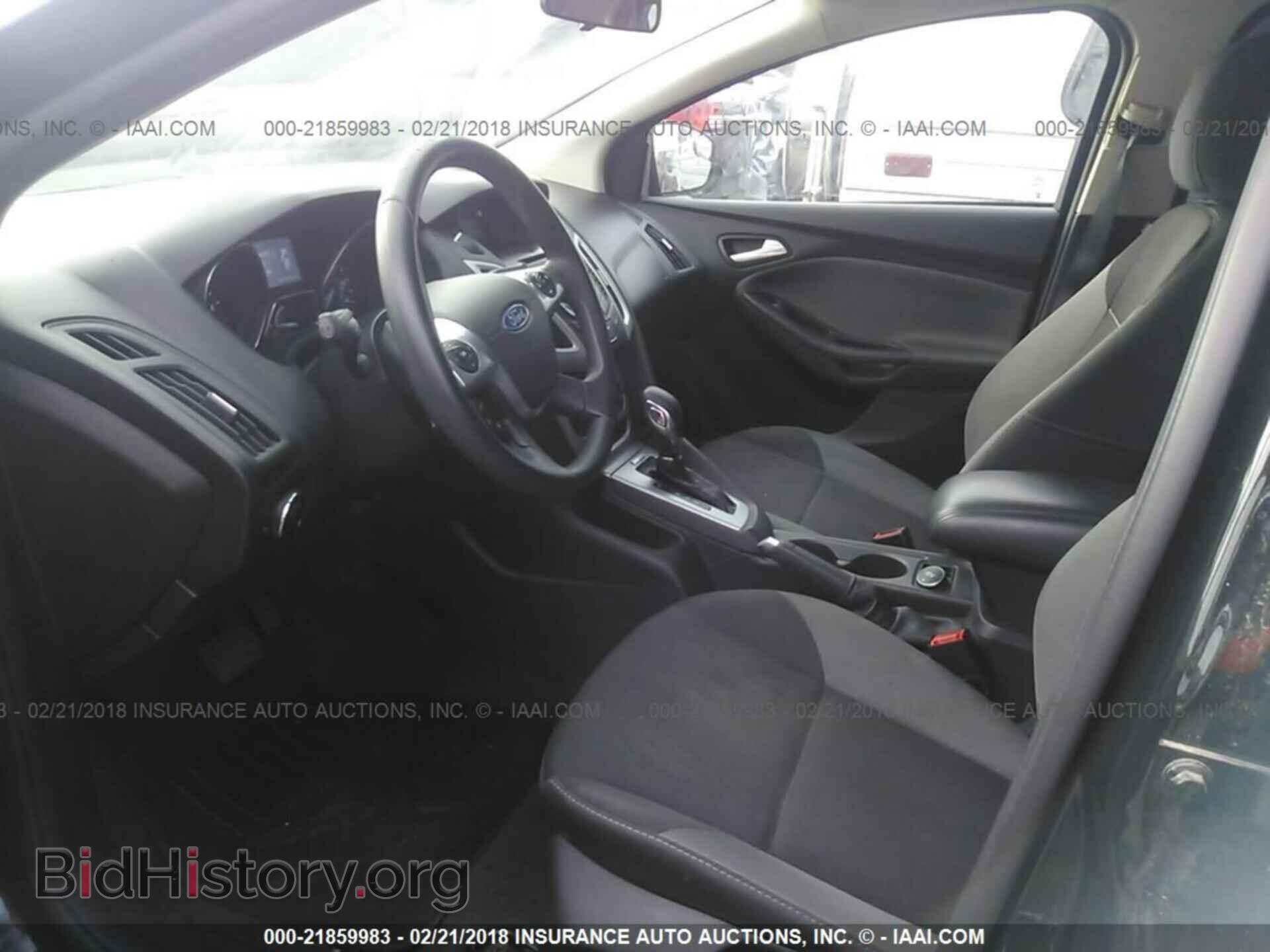 2014 Ford Focus - VIN: 1FADP3F29EL374514 - Photo 5