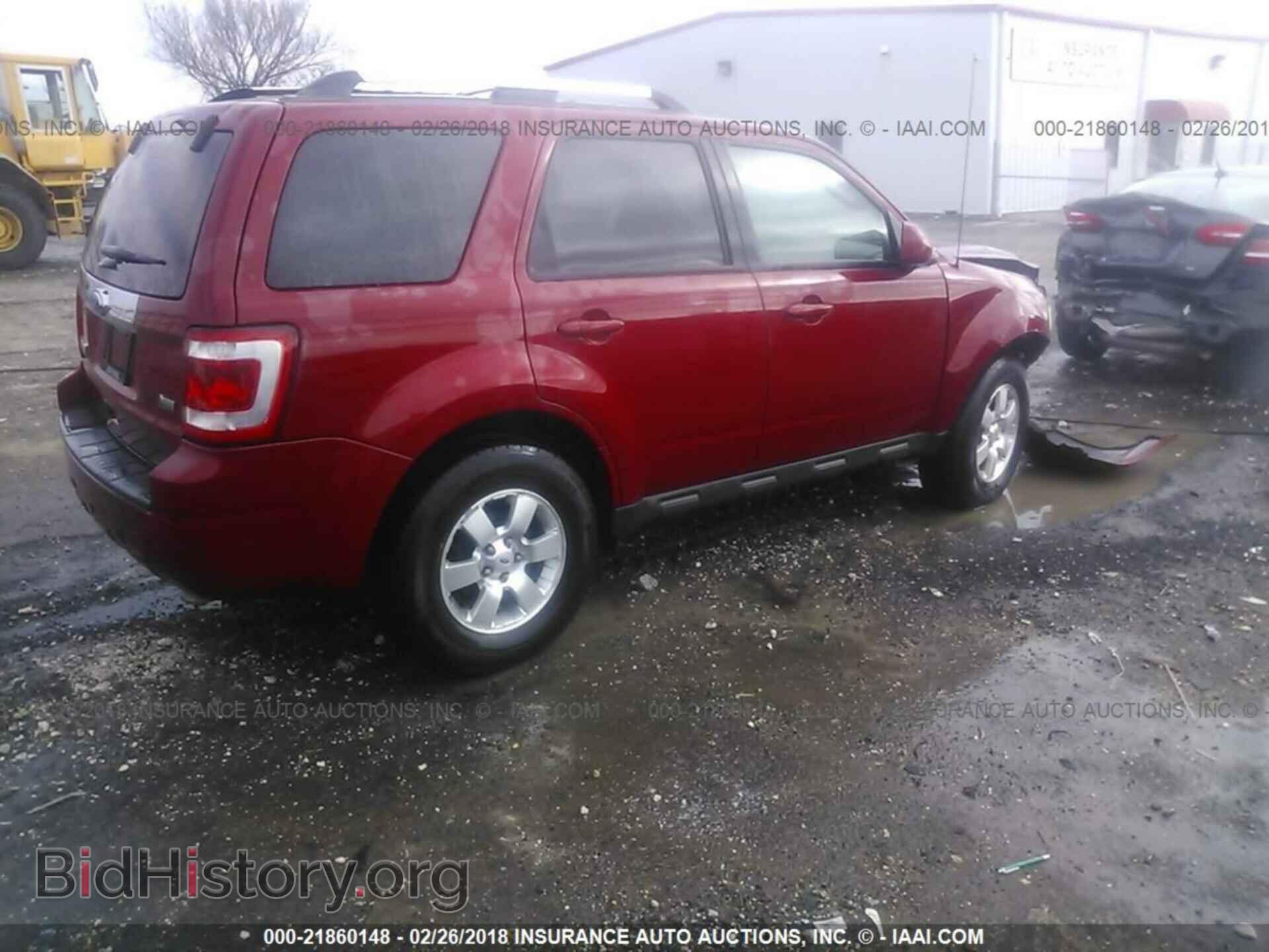 2011 Ford Escape - VIN: 1FMCU0EG3BKB73652 - Фото 4