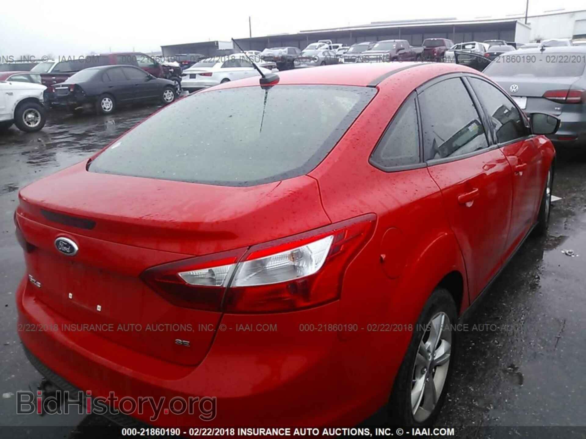2014 Ford Focus - VIN: 1FADP3F2XEL281193 - Photo 4