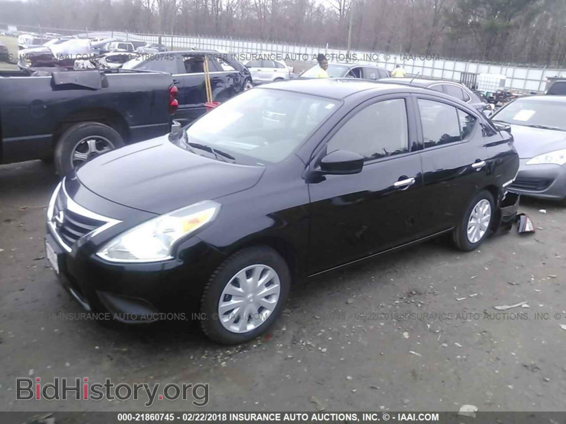 2016 Nissan Versa - VIN: 3N1CN7AP3GL856492 - Фото 2