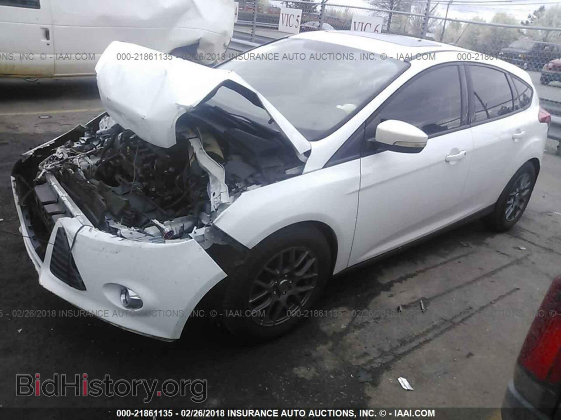 2012 Ford Focus - VIN: 1FAHP3K26CL150587 - Фото 2