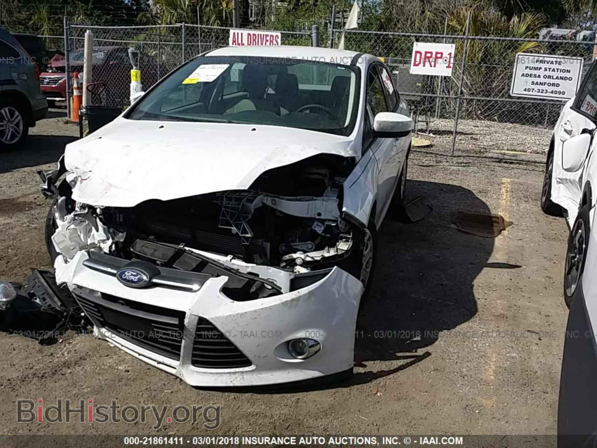2012 Ford Focus - VIN: 1FAHP3F27CL232080 - Фото 2