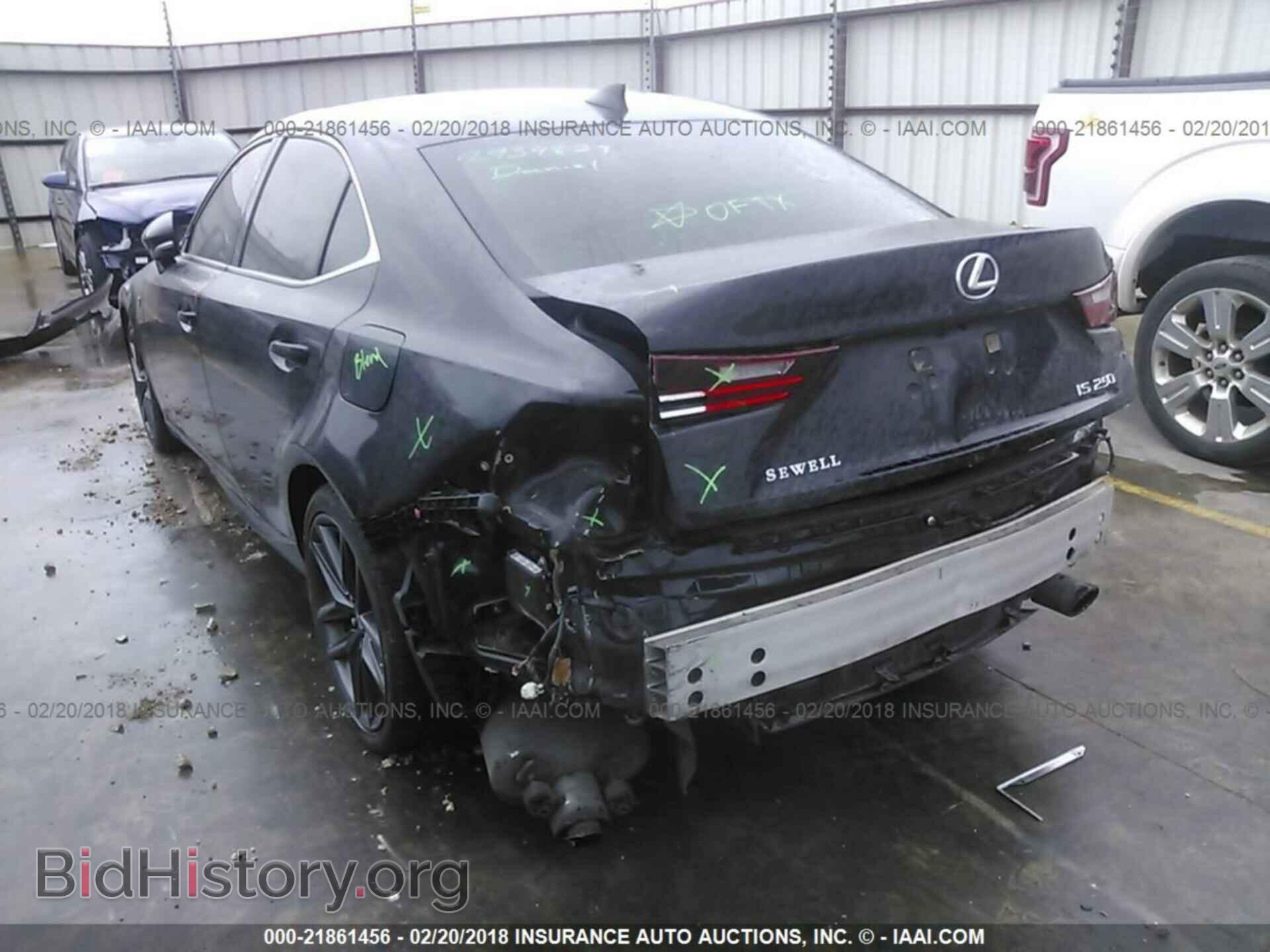 2014 Lexus Is - VIN: JTHBF1D27E5015337 - Photo 3