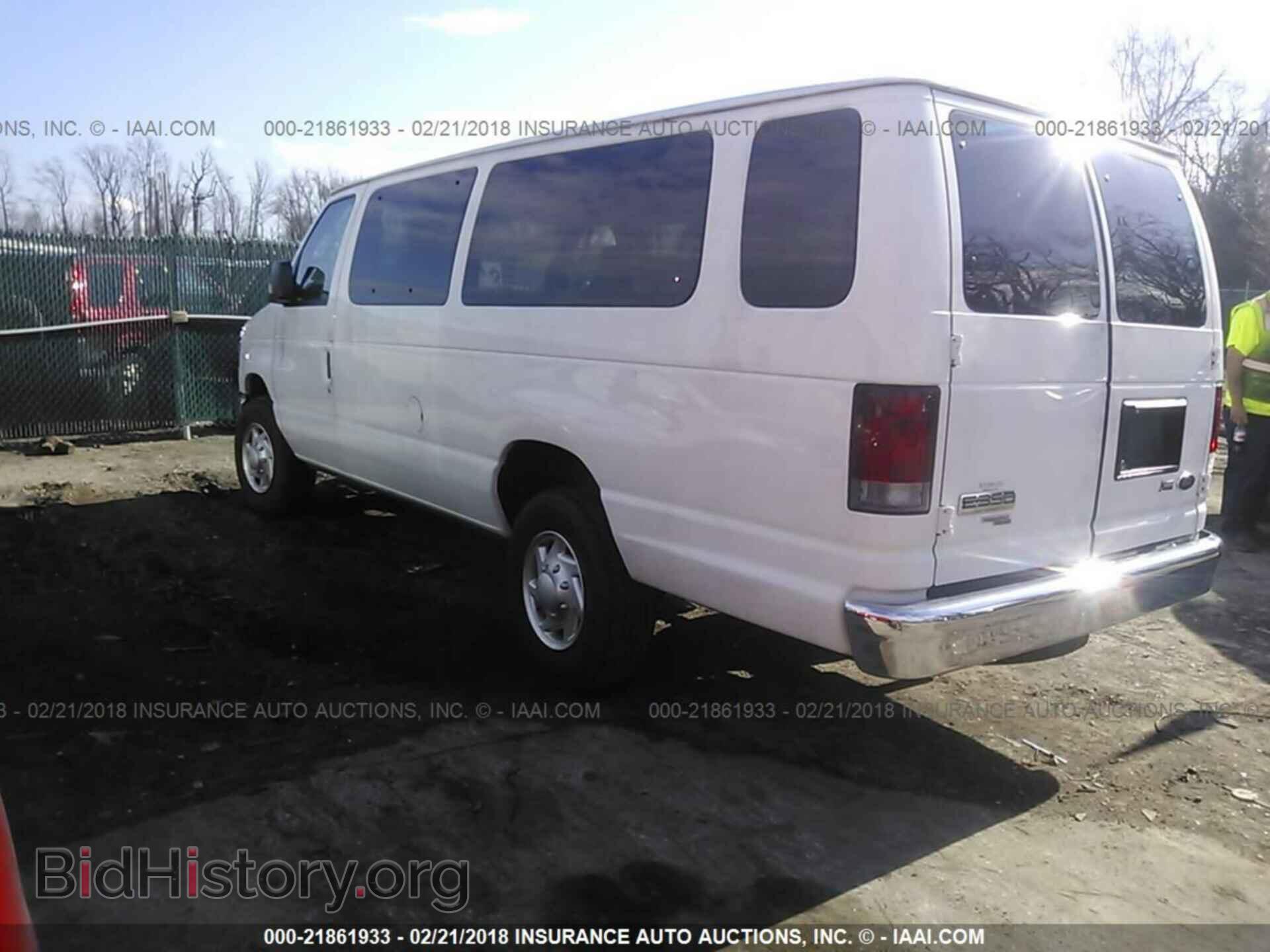 2013 Ford Econoline - VIN: 1FBSS3BLXDDA52489 - Фото 3