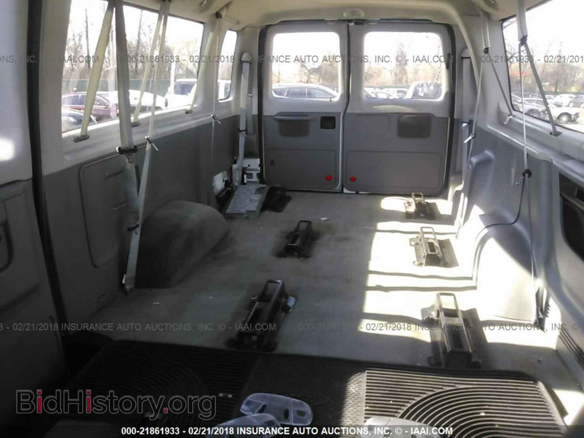 2013 Ford Econoline - VIN: 1FBSS3BLXDDA52489 - Фото 8