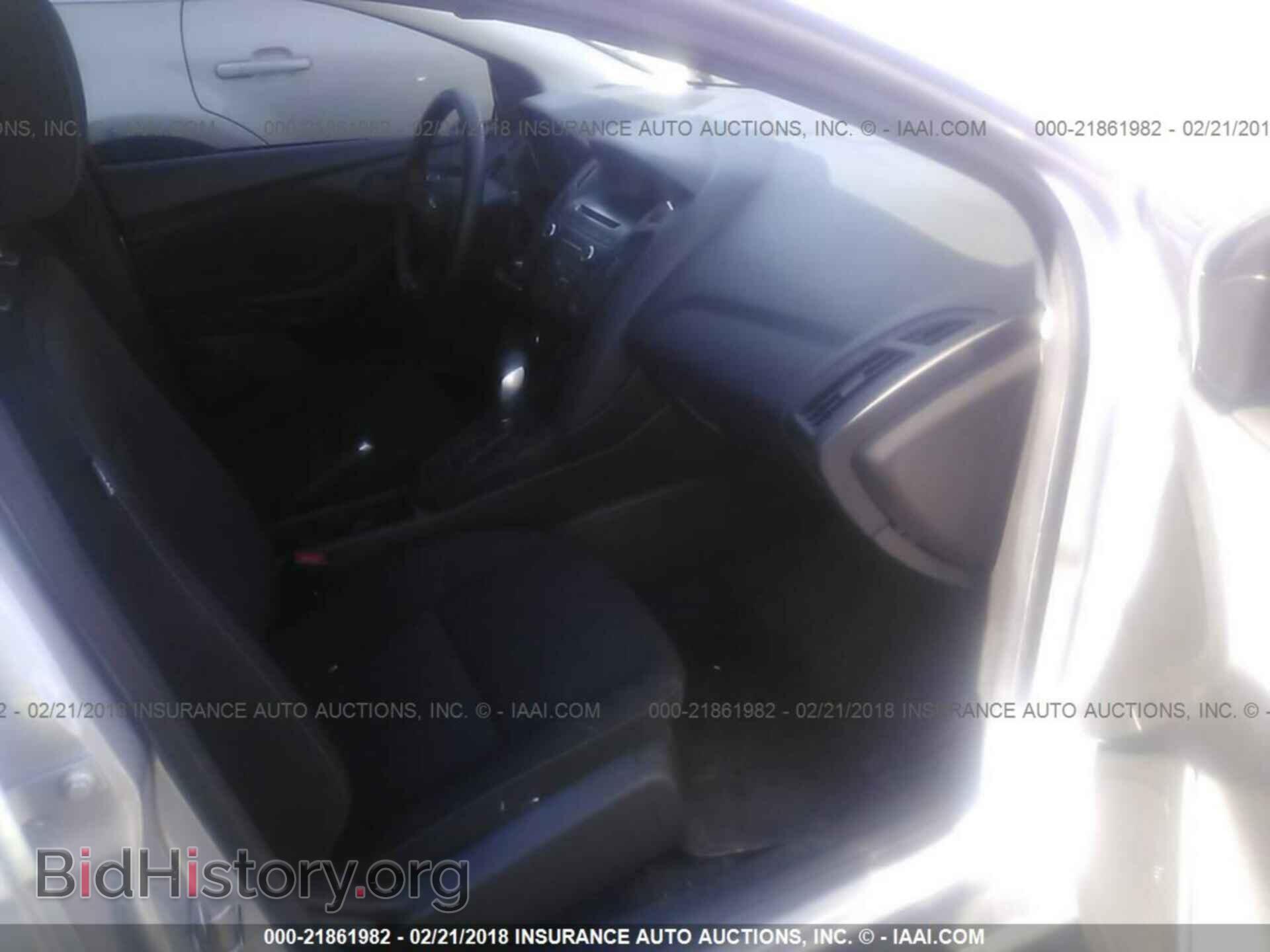2016 Ford Focus - VIN: 1FADP3E26GL344391 - Фото 5