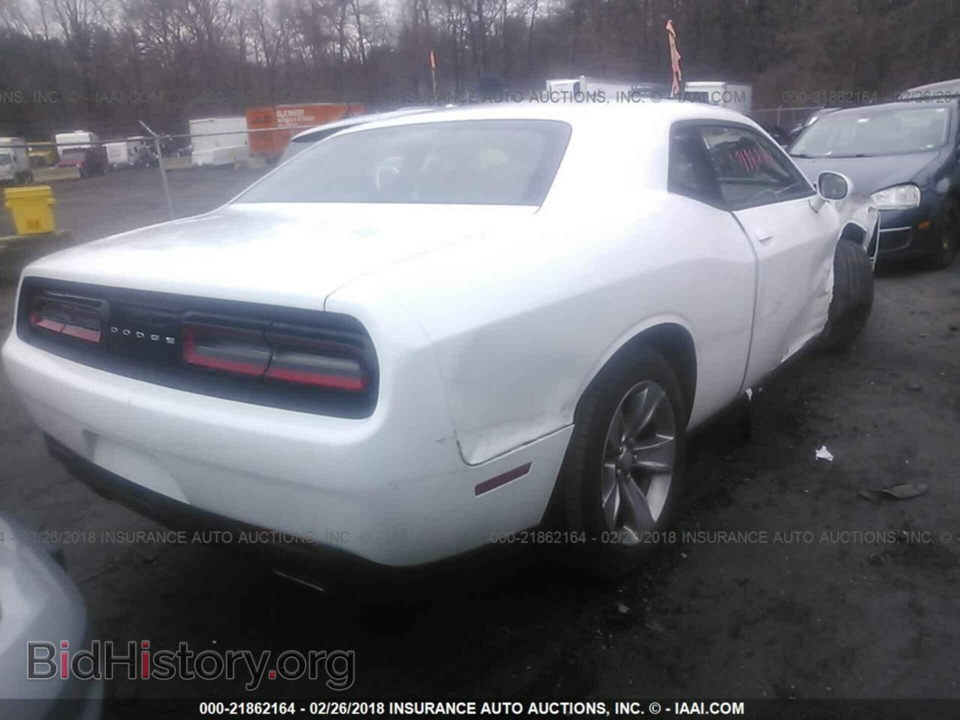 2016 Dodge Challenger - VIN: 2C3CDZAG6GH279546 - Photo 4