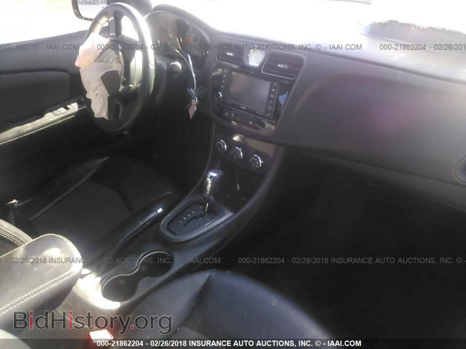 2013 Chrysler 200 - VIN: 1C3CCBCG8DN759680 - Photo 5
