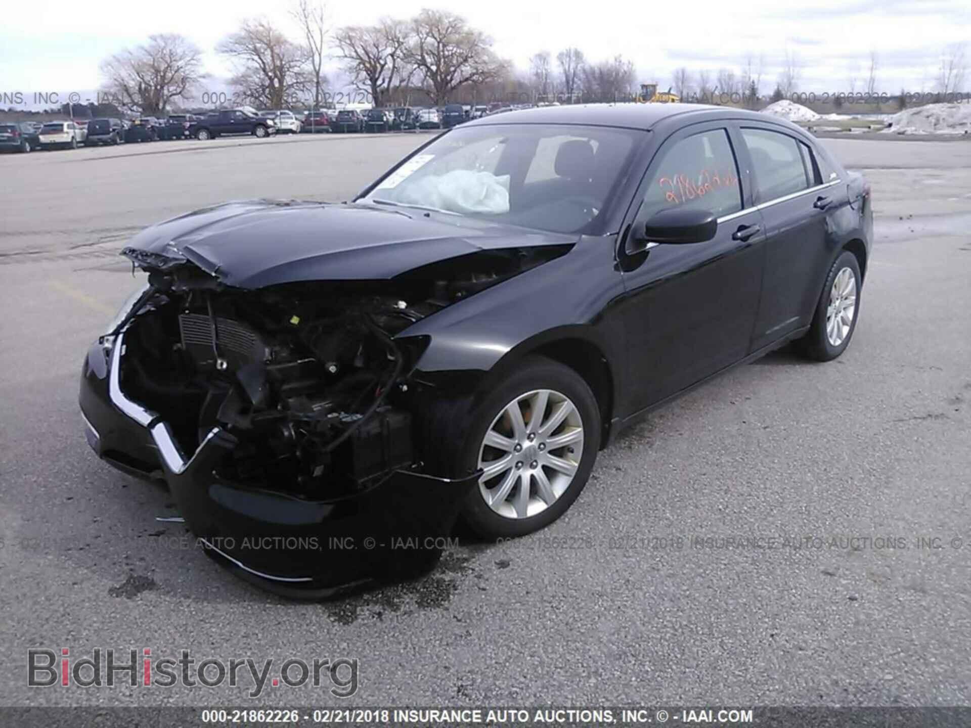 2011 Chrysler 200 - VIN: 1C3BC1FB5BN581326 - Фото 2