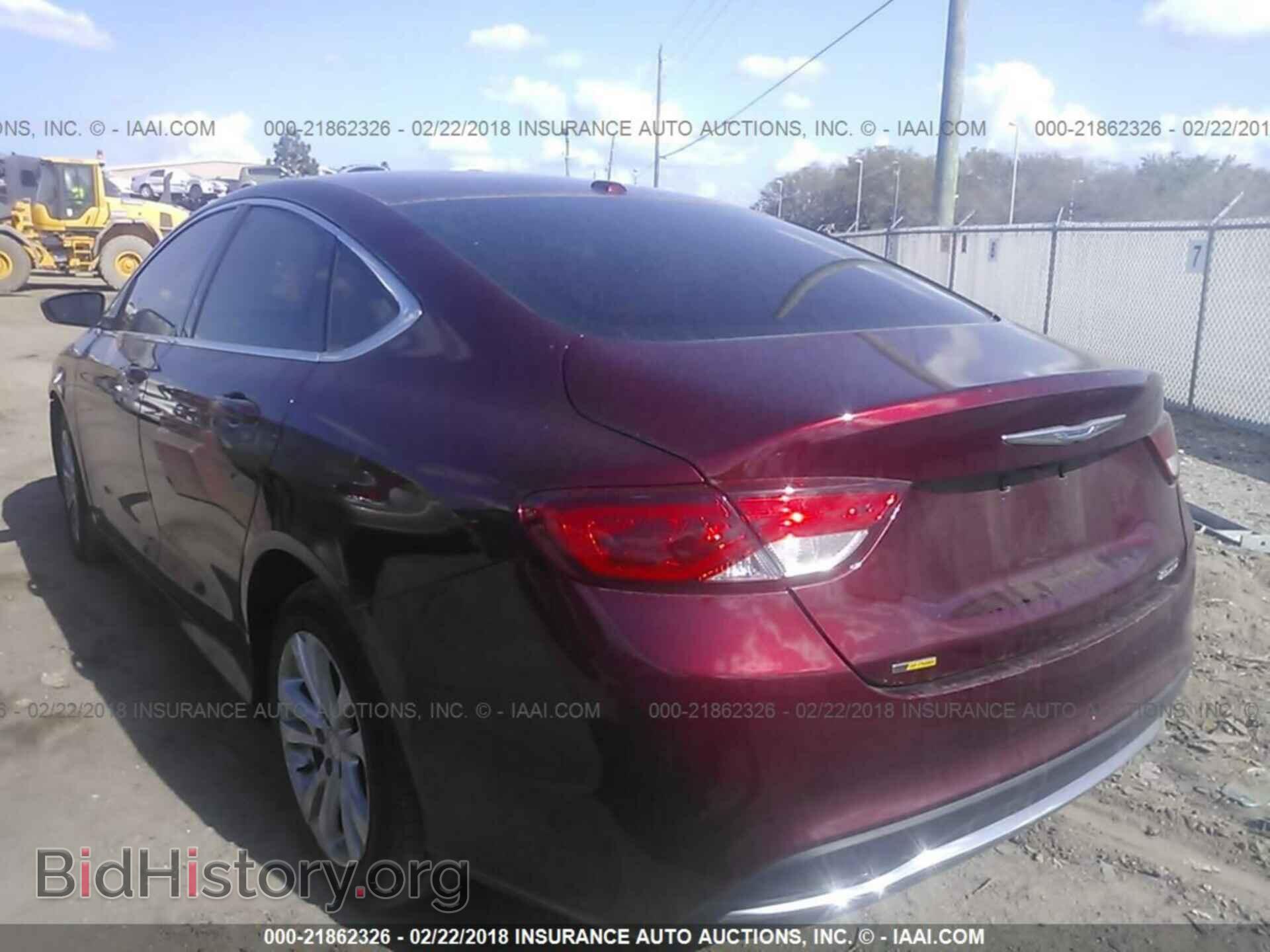 2016 Chrysler 200 - VIN: 1C3CCCAB5GN137104 - Photo 3