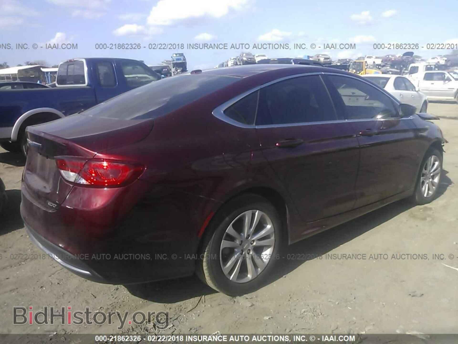 2016 Chrysler 200 - VIN: 1C3CCCAB5GN137104 - Photo 4