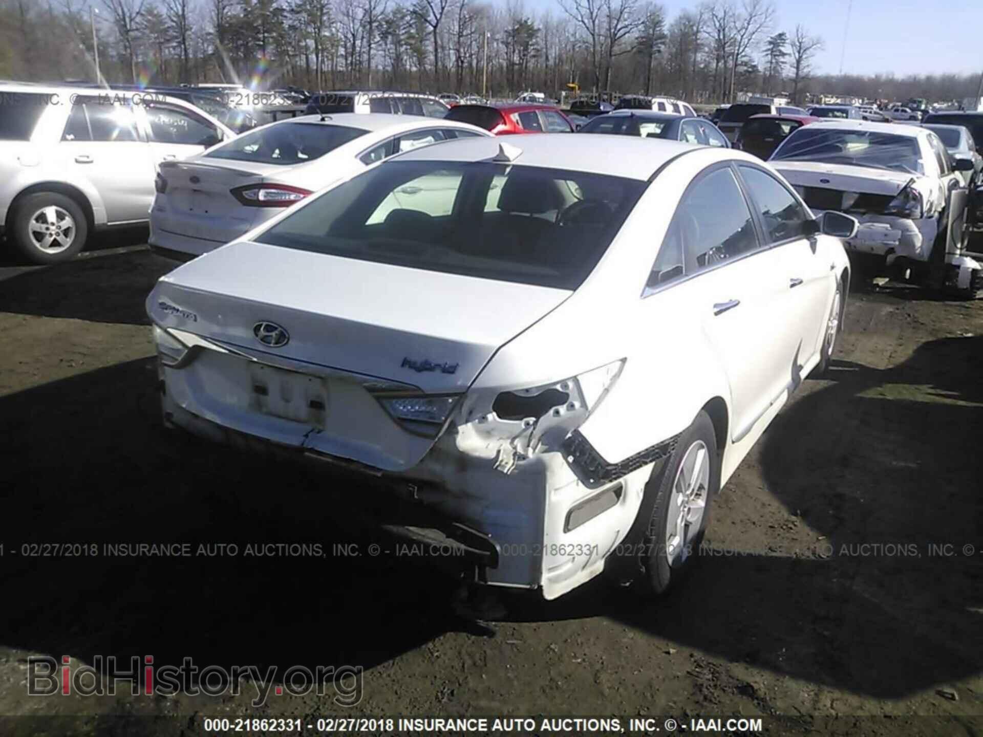2012 Hyundai Sonata - VIN: KMHEC4A48CA059250 - Photo 4