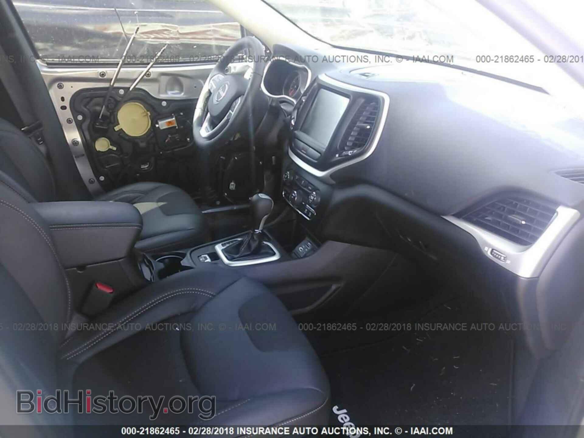 2018 Jeep Cherokee - VIN: 1C4PJLLB2JD540521 - Фото 5