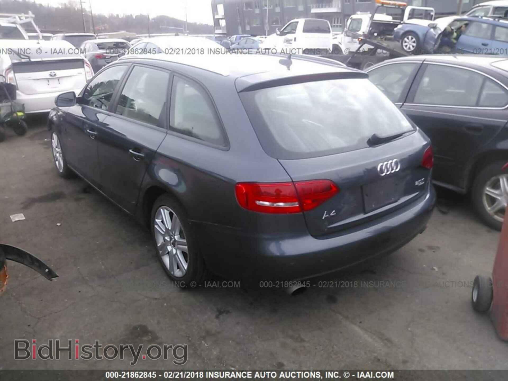 2011 Audi A4 - VIN: WAUSFAFL6BA025090 - Фото 3